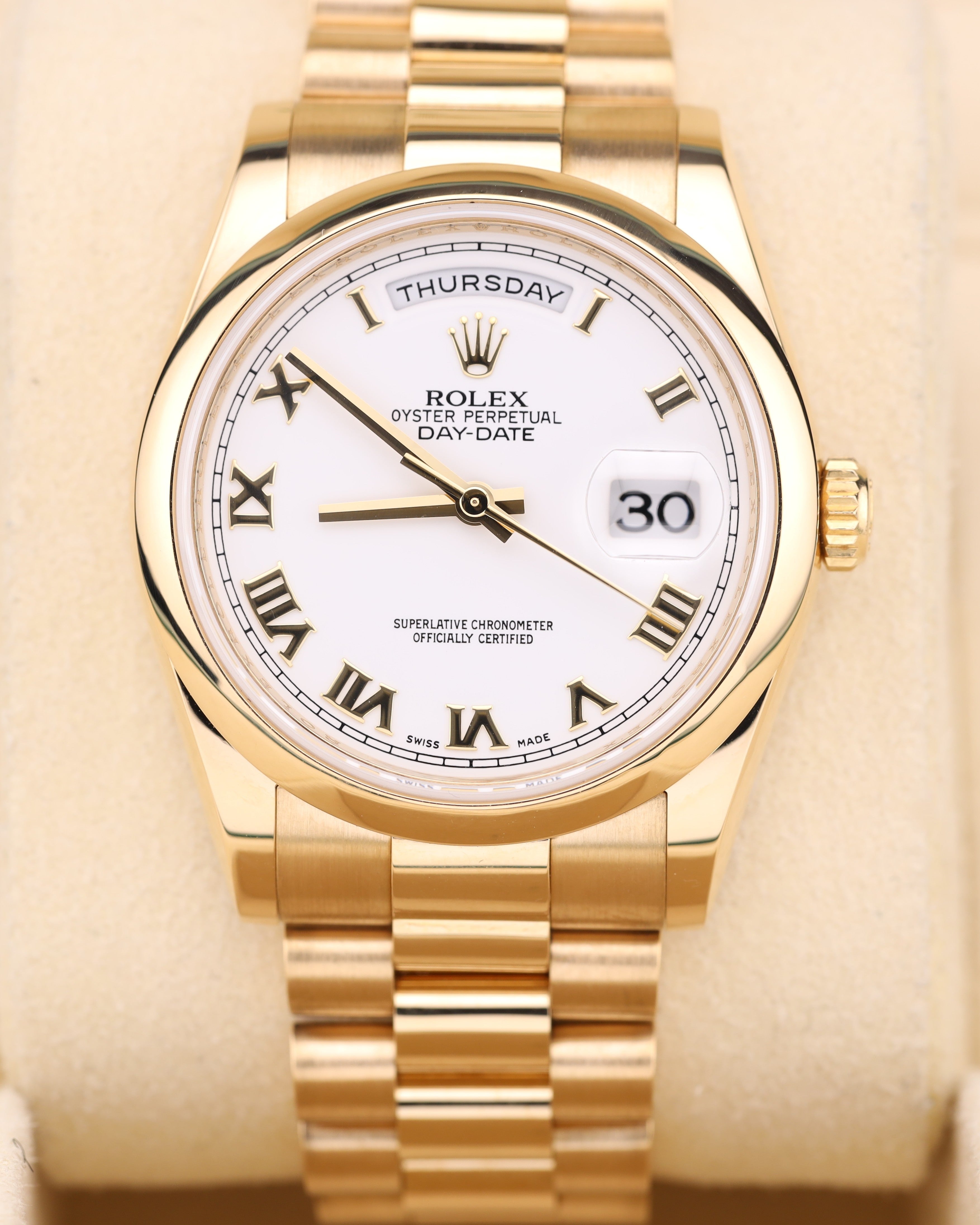 Rolex Day-Date 36 White Roman Dial Yellow Gold President Smooth Bezel 118208