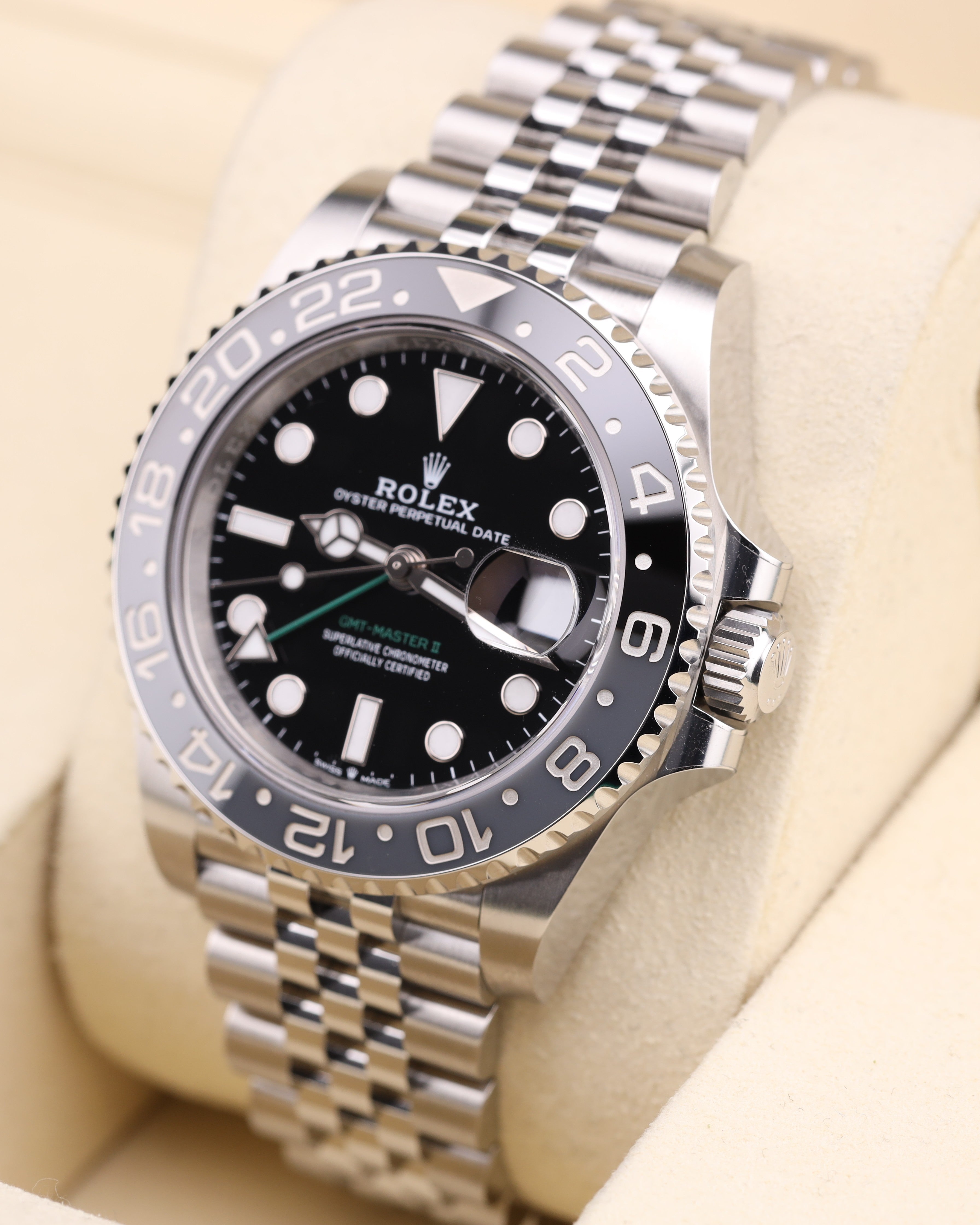 Rolex GMT-Master II Bruce Wayne on Jubilee 126710GRNR
