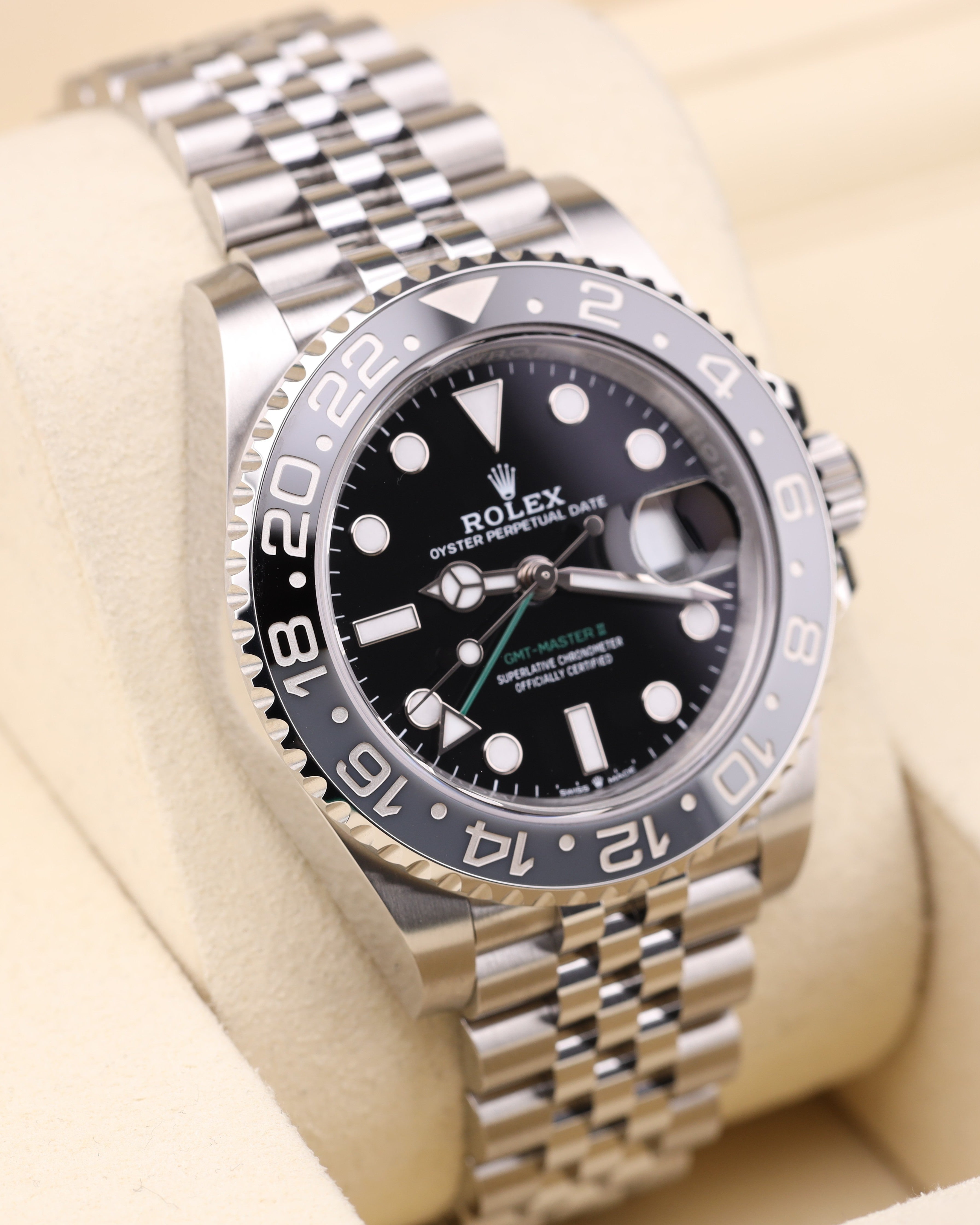 Rolex GMT-Master II Bruce Wayne on Jubilee 126710GRNR