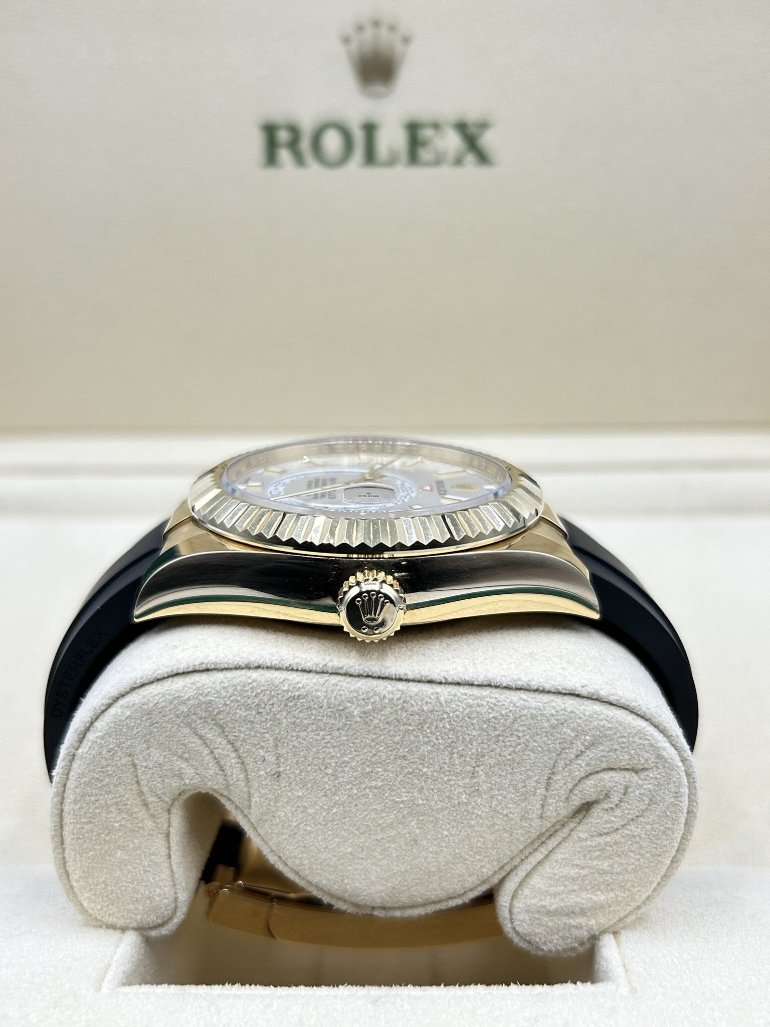 Rolex Sky-Dweller White Oysterflex 326238