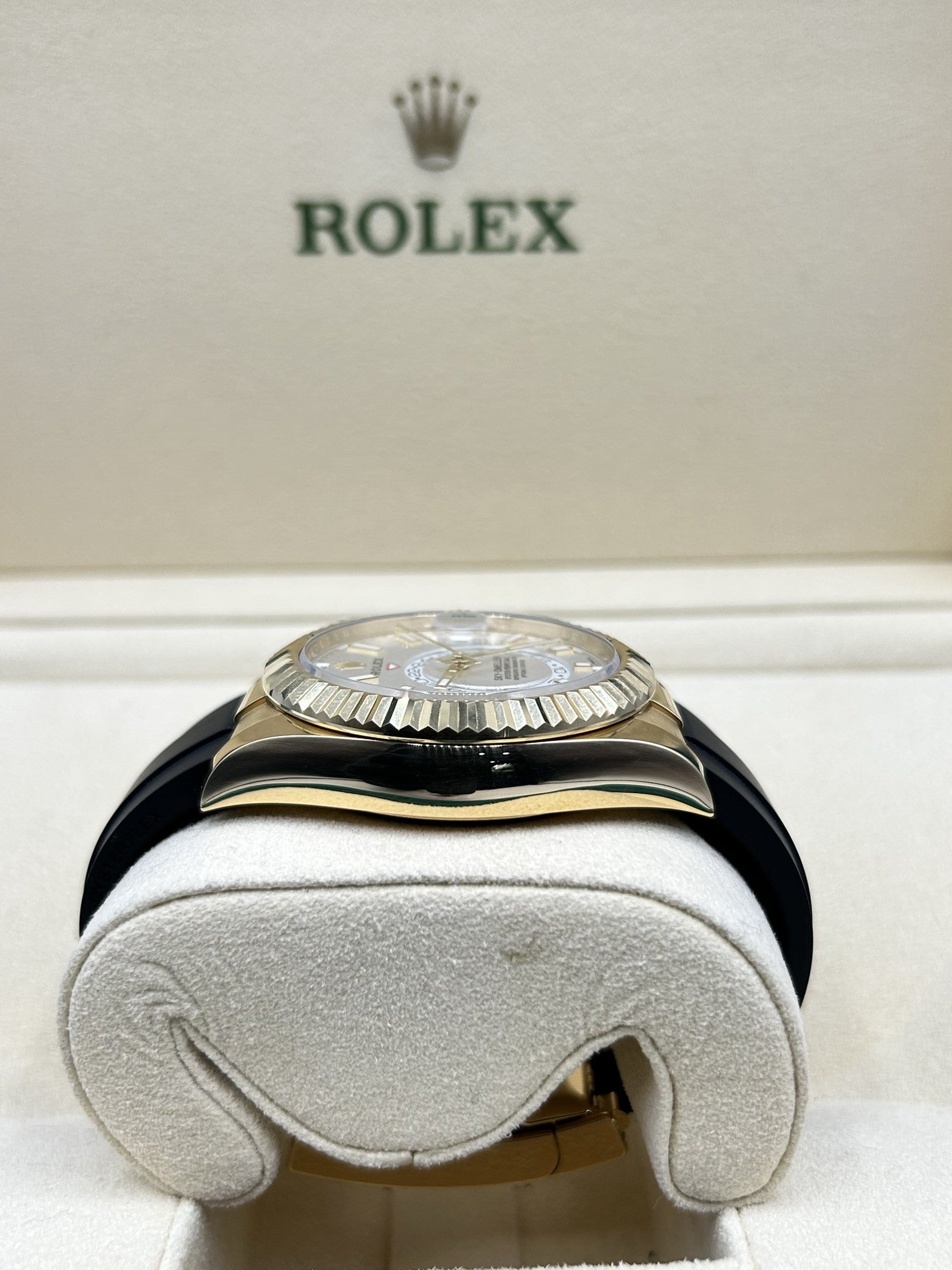 Rolex Sky-Dweller White Oysterflex 326238