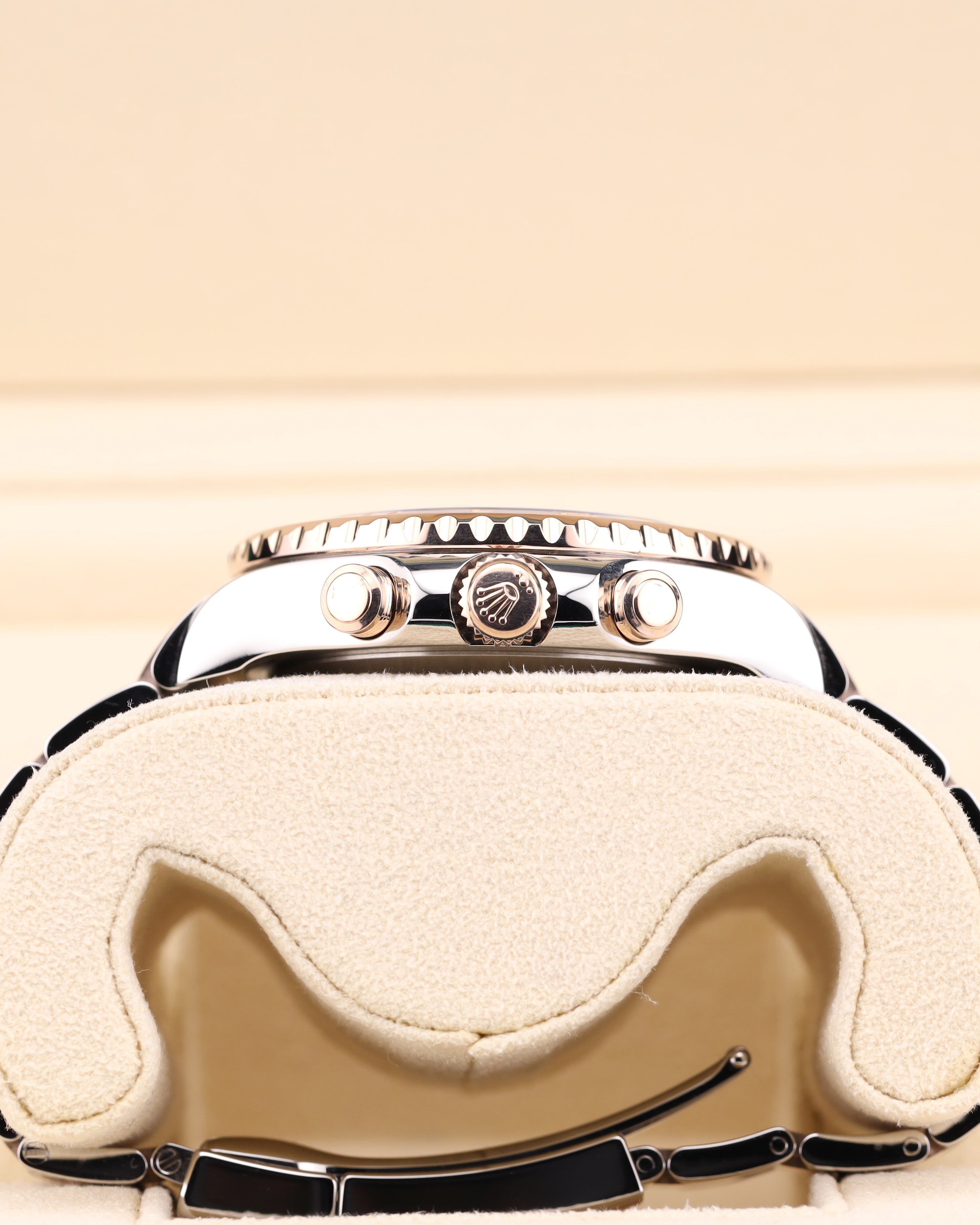 Rolex Yacht-Master II White Dial Rose Gold 116681