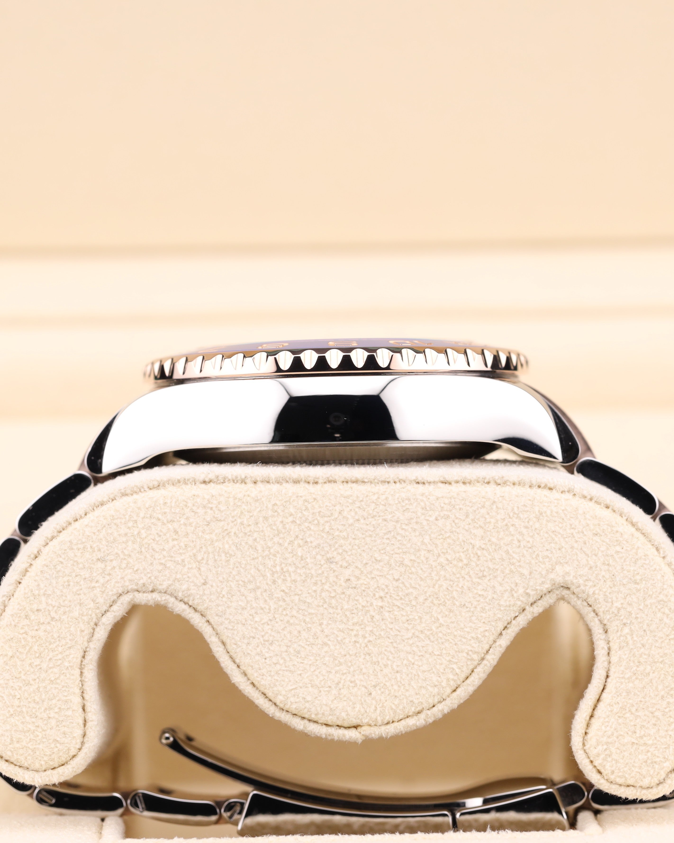 Rolex Yacht-Master II White Dial Rose Gold 116681