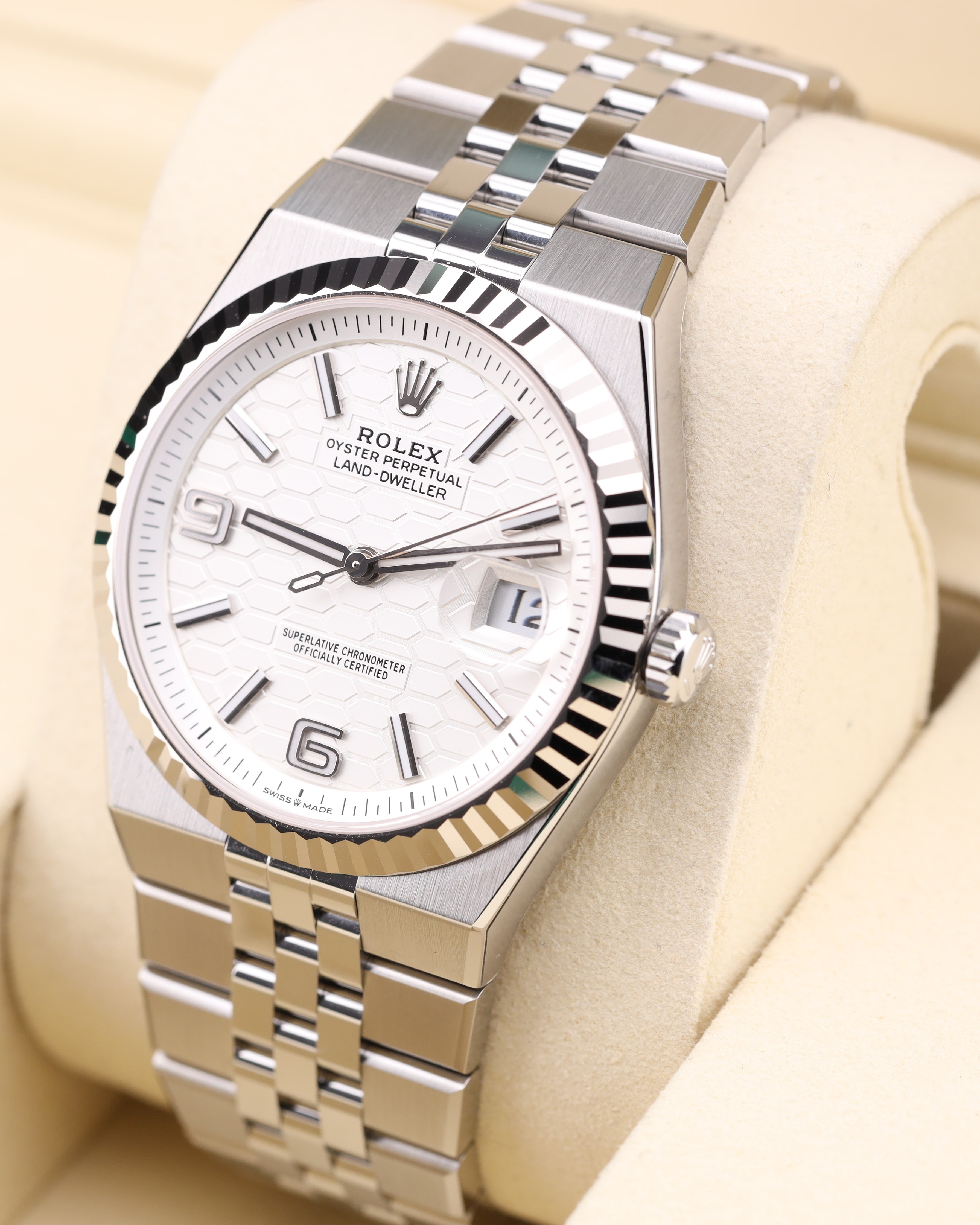 Rolex Land-Dweller 40 White Honeycomb Dial 127334 Full Factory Stickers 2026