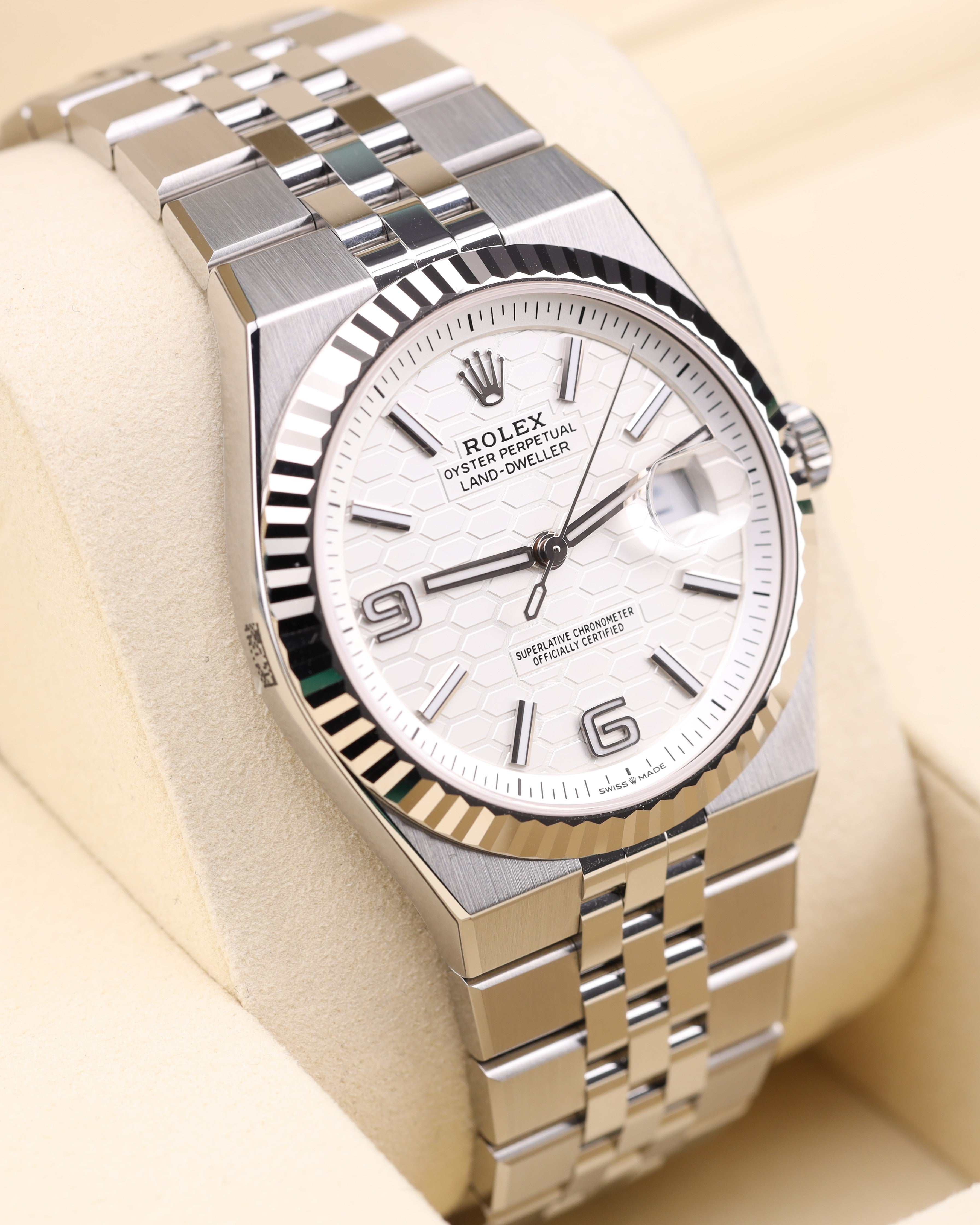 Rolex Land-Dweller 40 White Honeycomb Dial 127334 Full Factory Stickers 2026