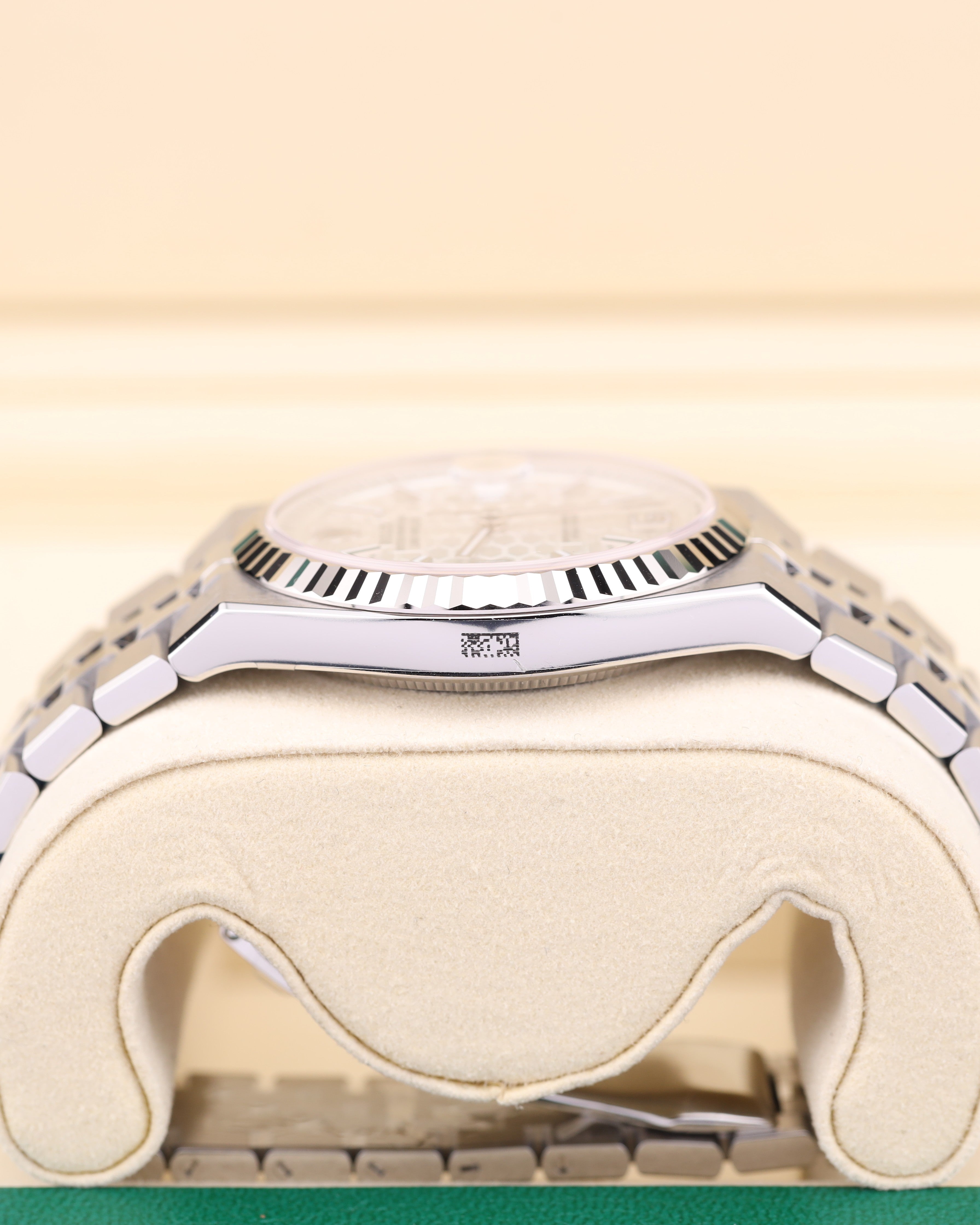 Rolex Land-Dweller 40 White Honeycomb Dial 127334 Full Factory Stickers 2026