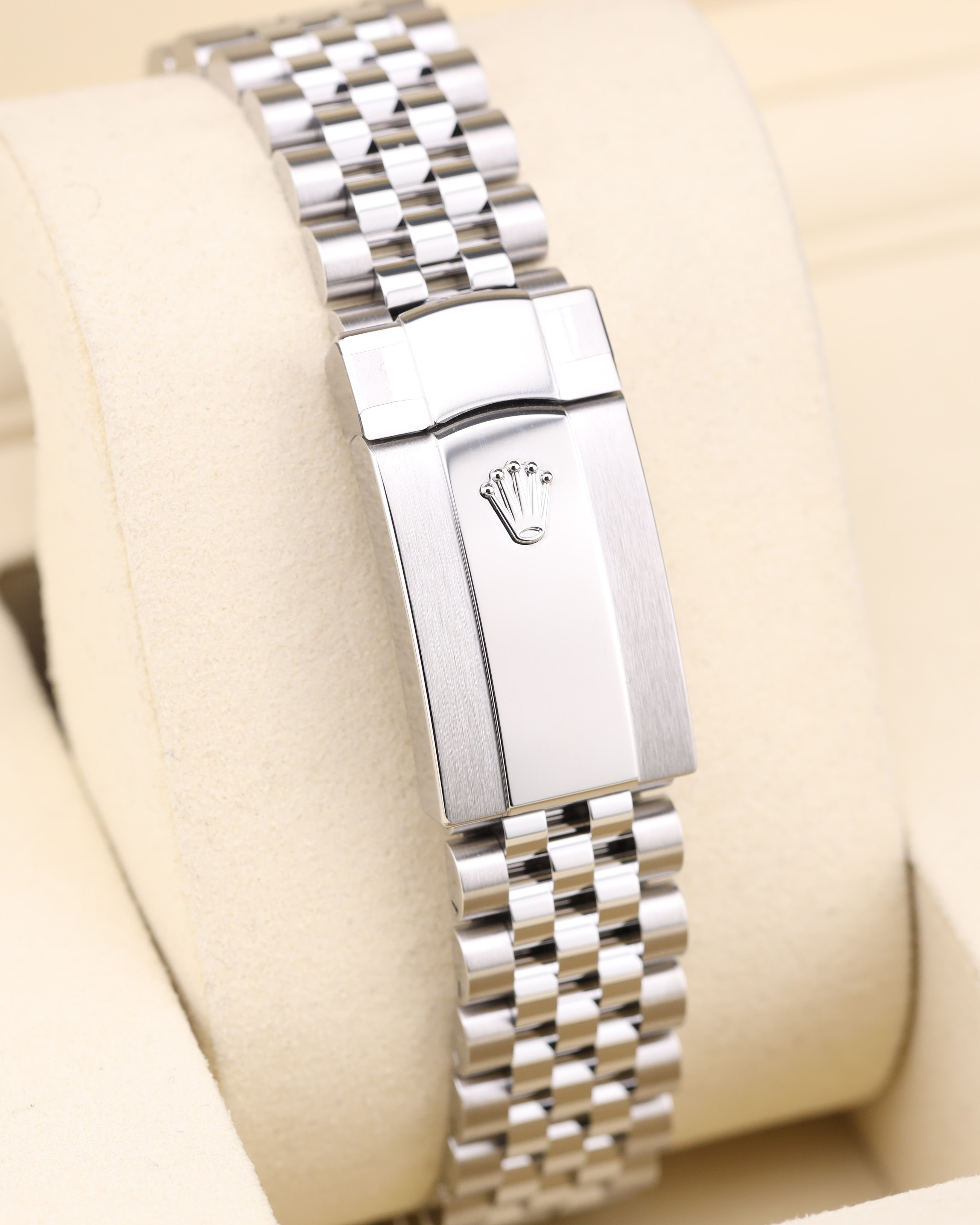 Rolex Datejust 41 Mint Green Dial Jubilee Fluted Bezel 126334
