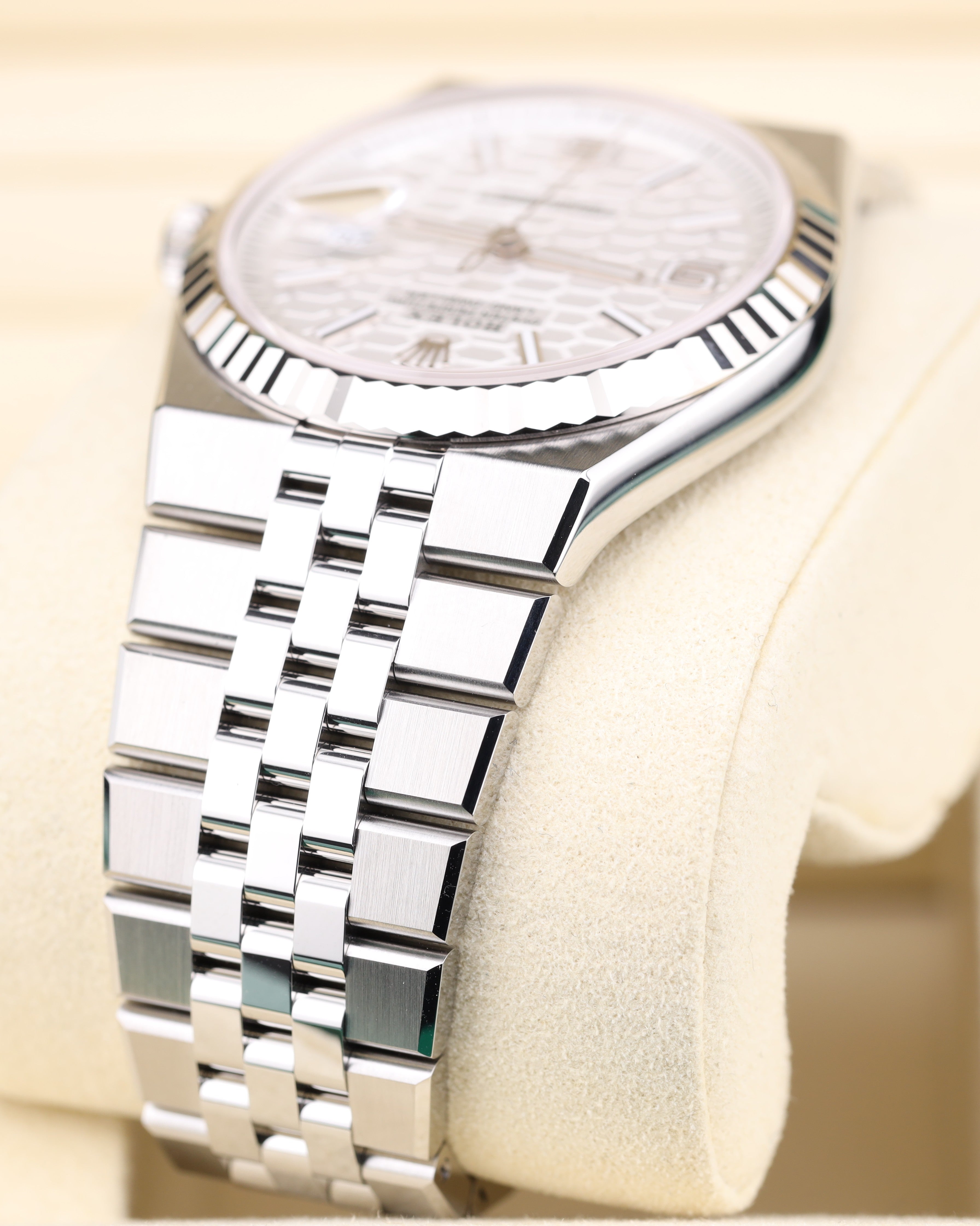 Rolex Land-Dweller 40 White Honeycomb Dial 127334