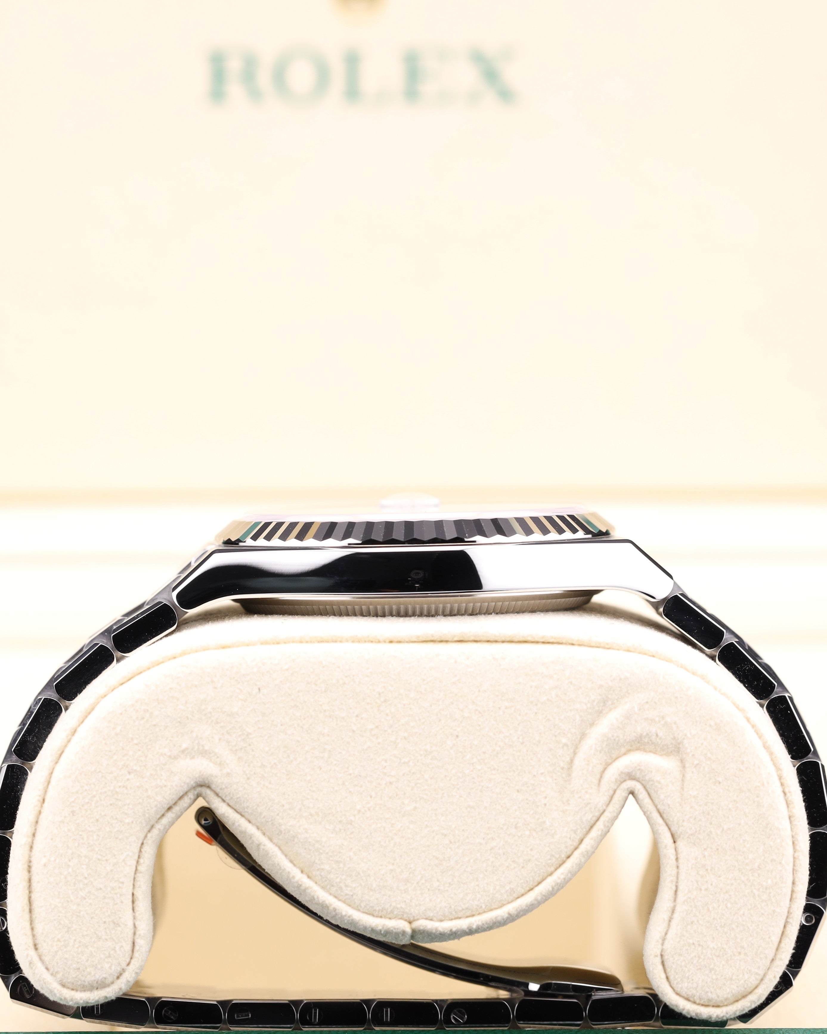 Rolex Land-Dweller 40 White Honeycomb Dial 127334