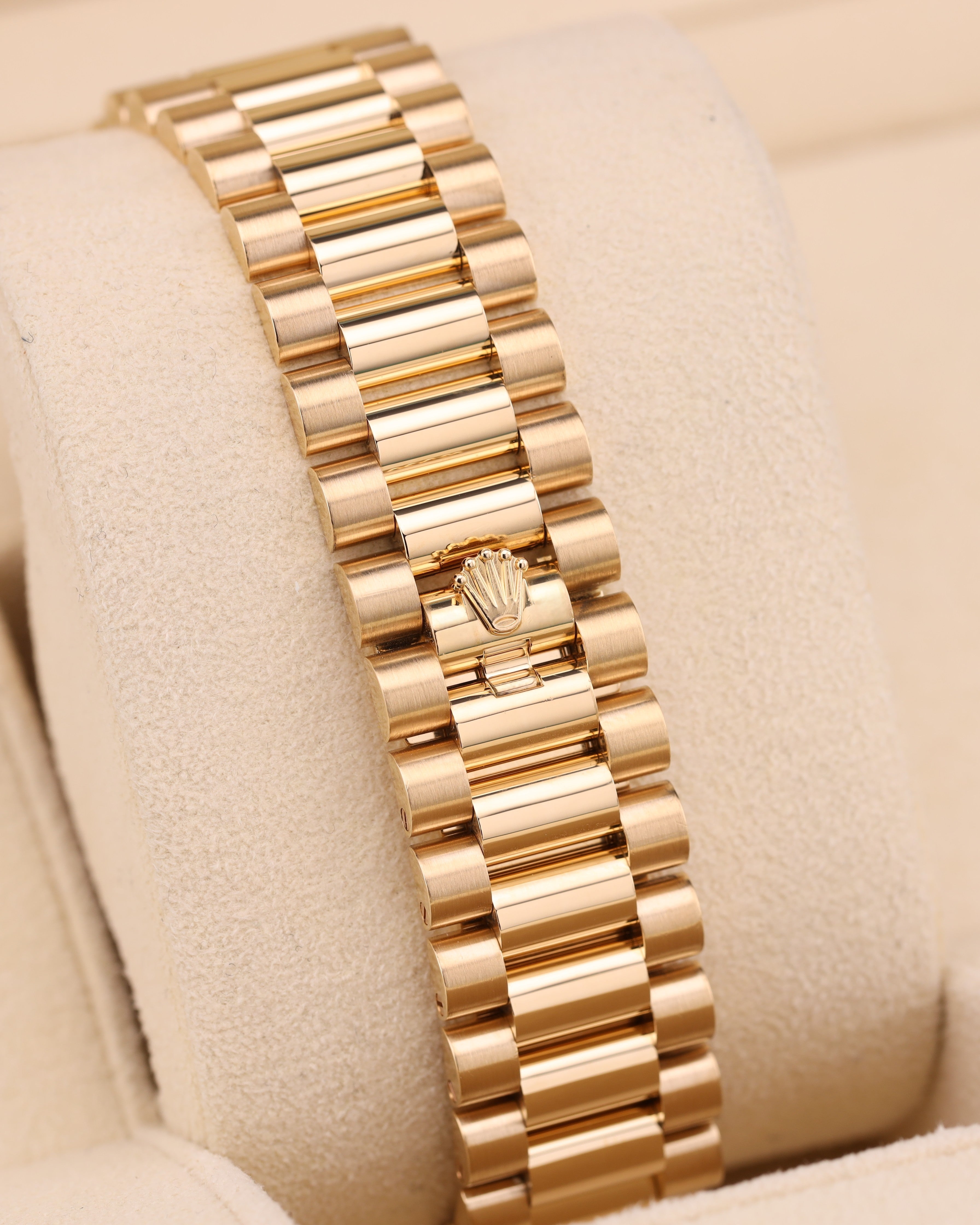 Rolex Day-Date 40 Champagne Baguette Dial Diamond Bezel Presidential 228348RBR