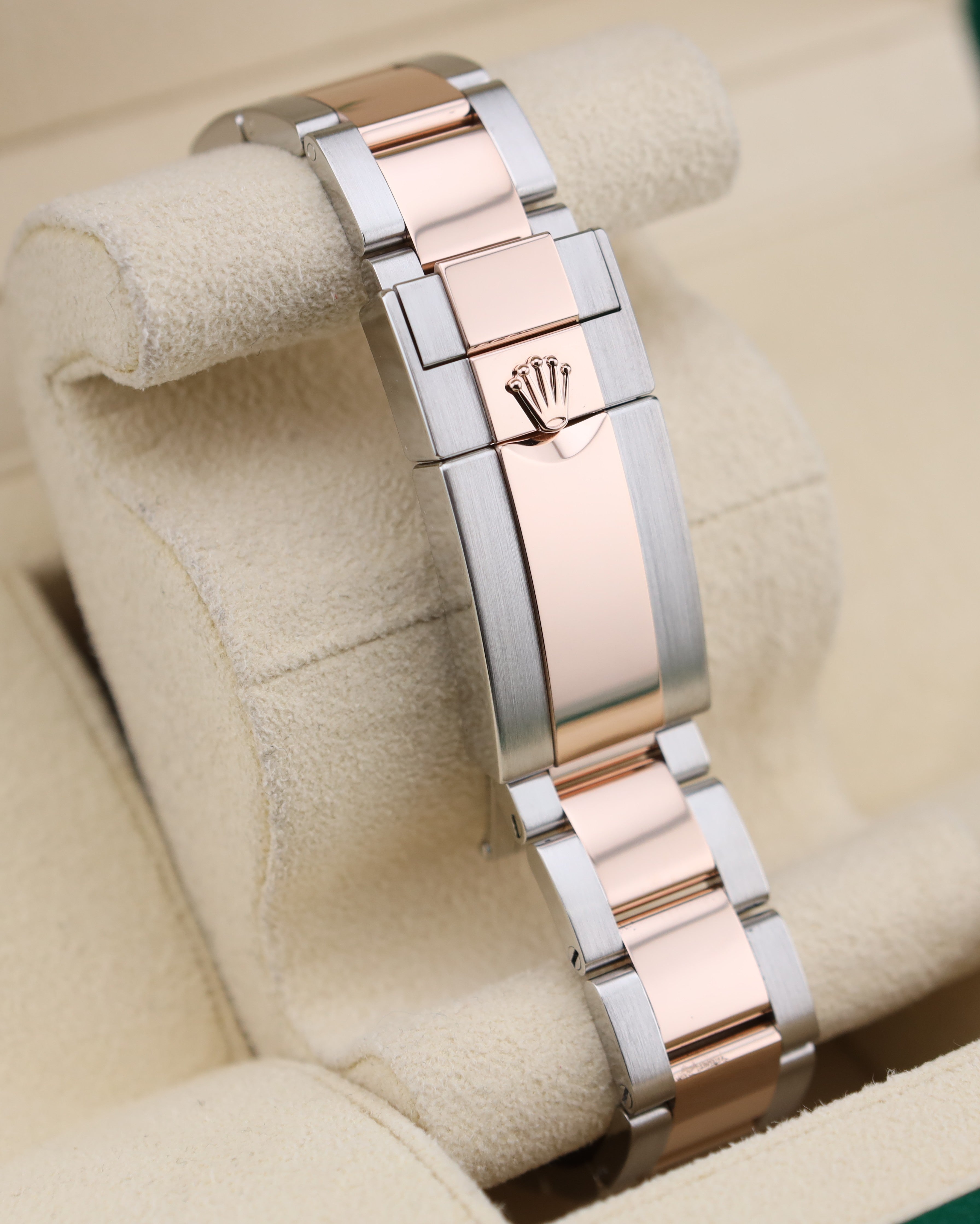 Rolex Yacht-Master 40 Rose Gold 126621 - 2024