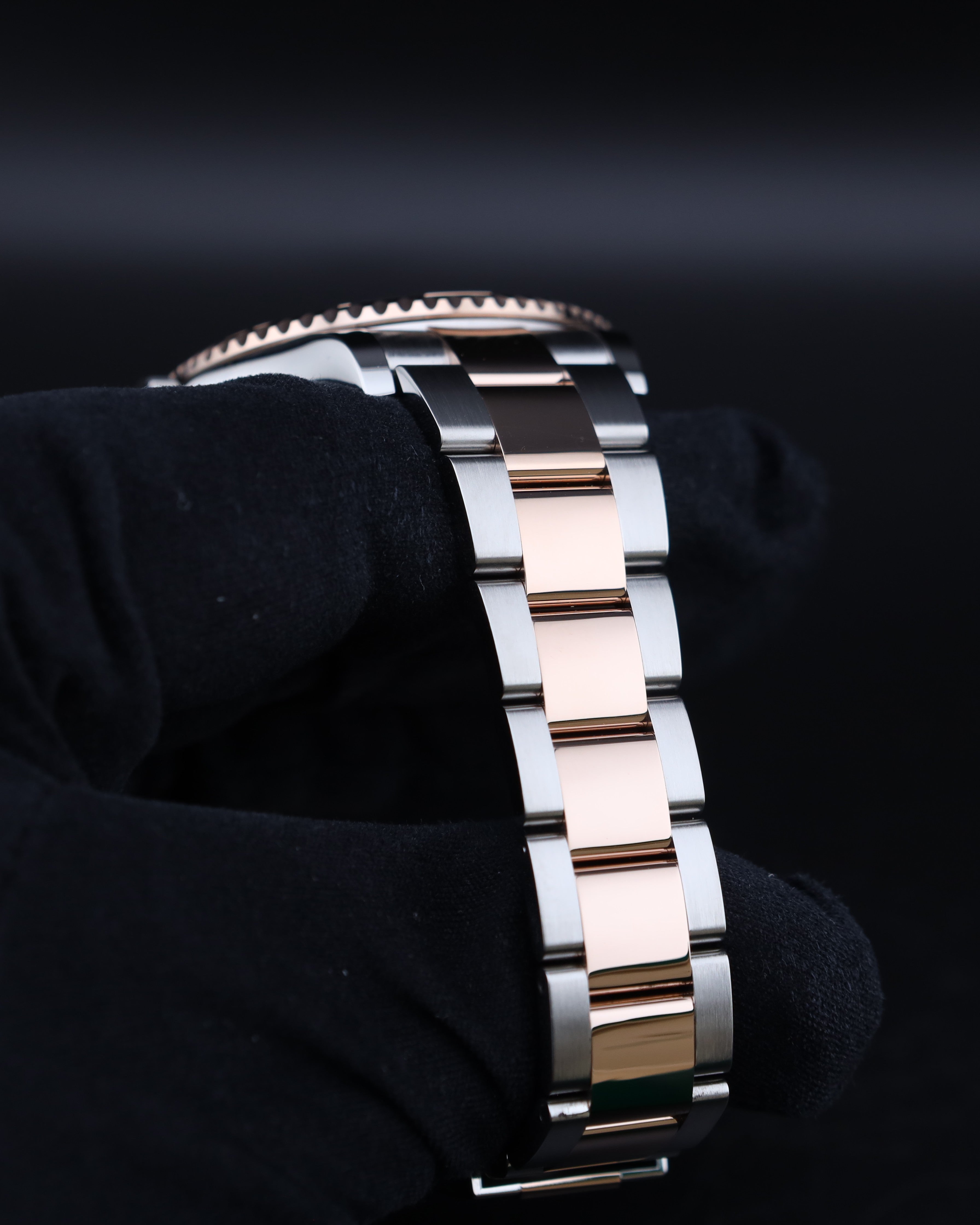 Rolex Yacht-Master 40 Rose Gold 126621 - 2024