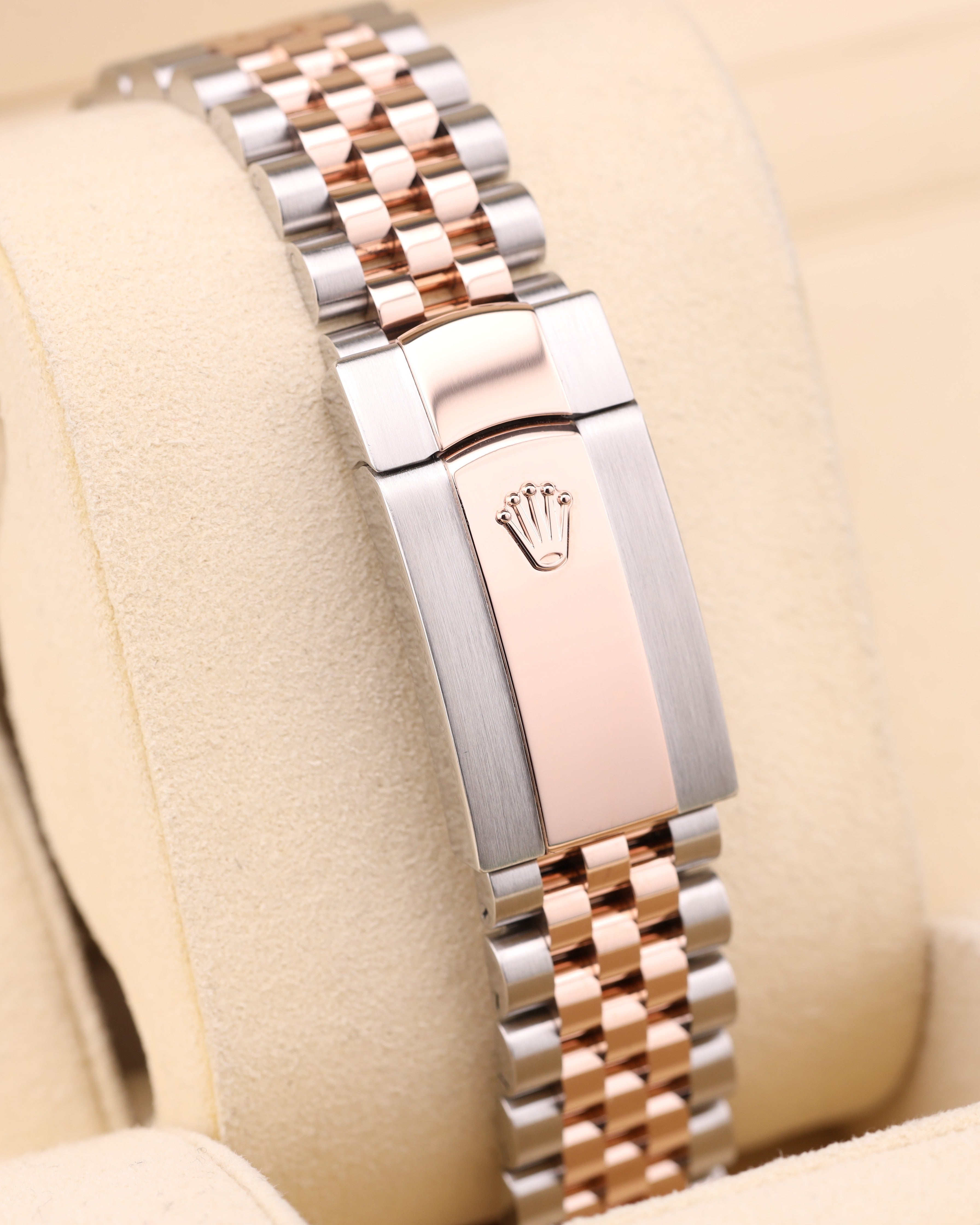 Rolex Datejust 41 Wimbledon Dial Two Tone Rose Gold Jubilee 126331
