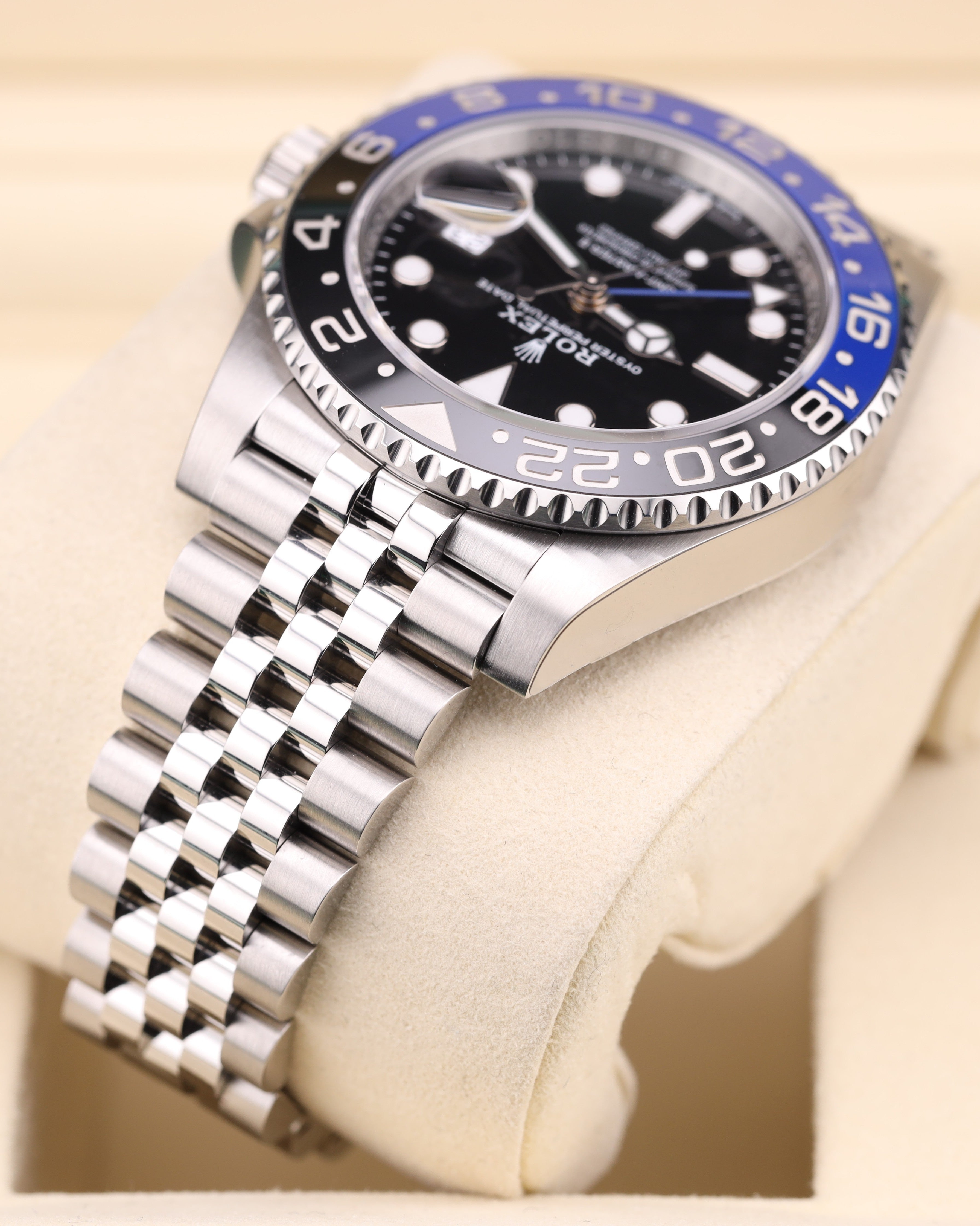 Rolex GMT-Master II Batgirl/Batman Jubilee 126710BLNR Factory Stickers 2026