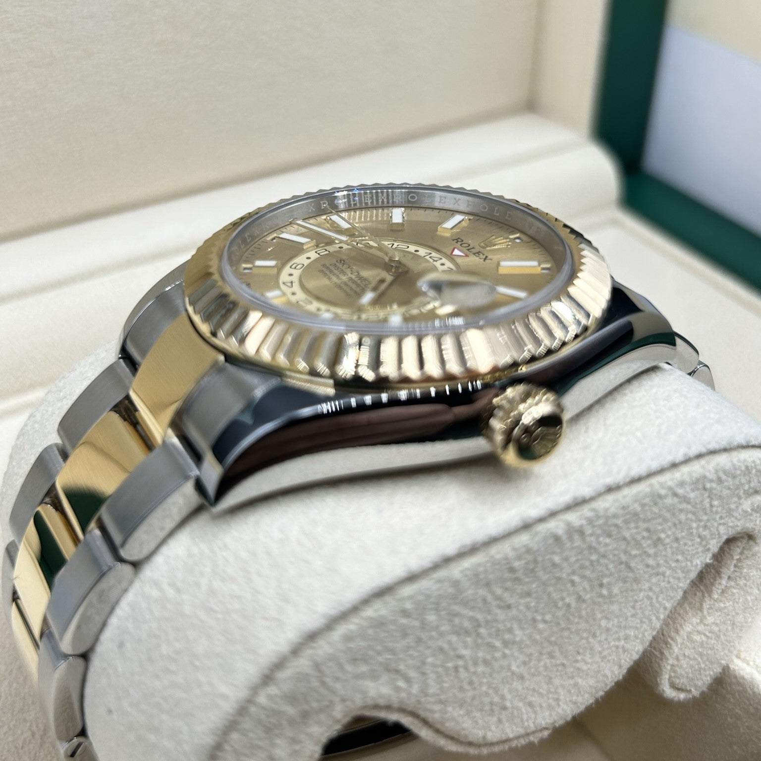 Rolex Sky-Dweller Champagne Dial 326933