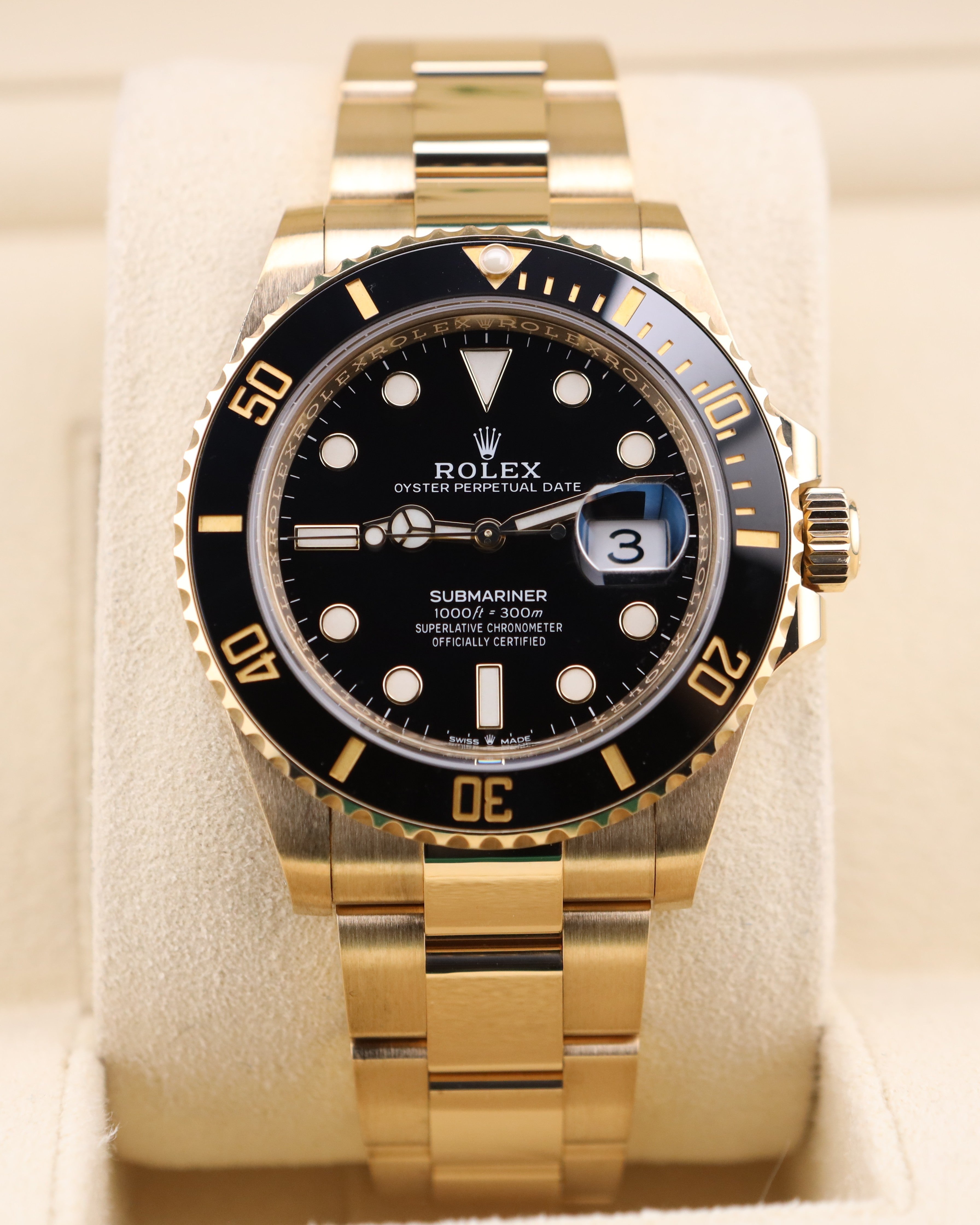 Rolex Submariner Date Black Dial Yellow Gold 126618LN