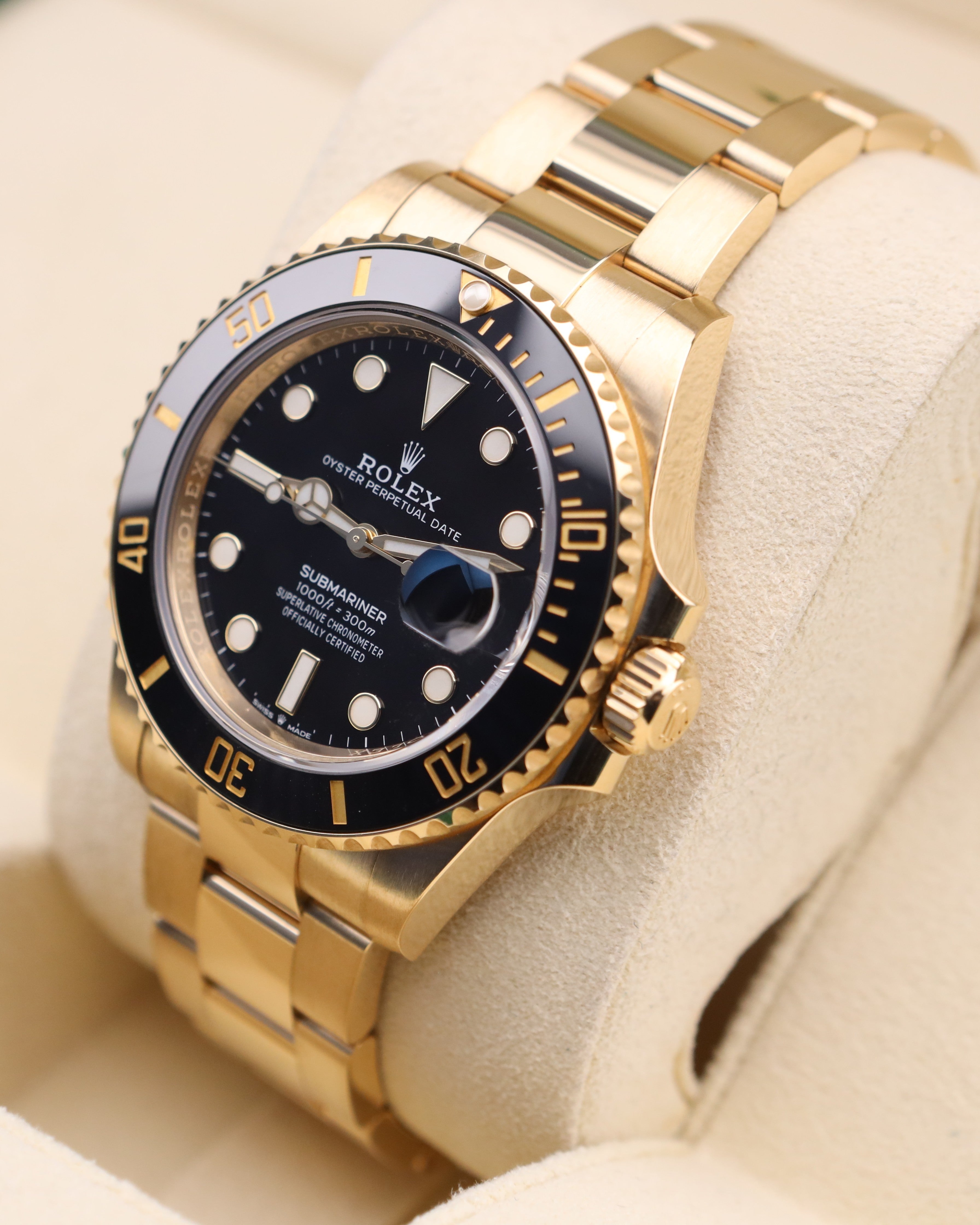 Rolex Submariner Date Black Dial Yellow Gold 126618LN
