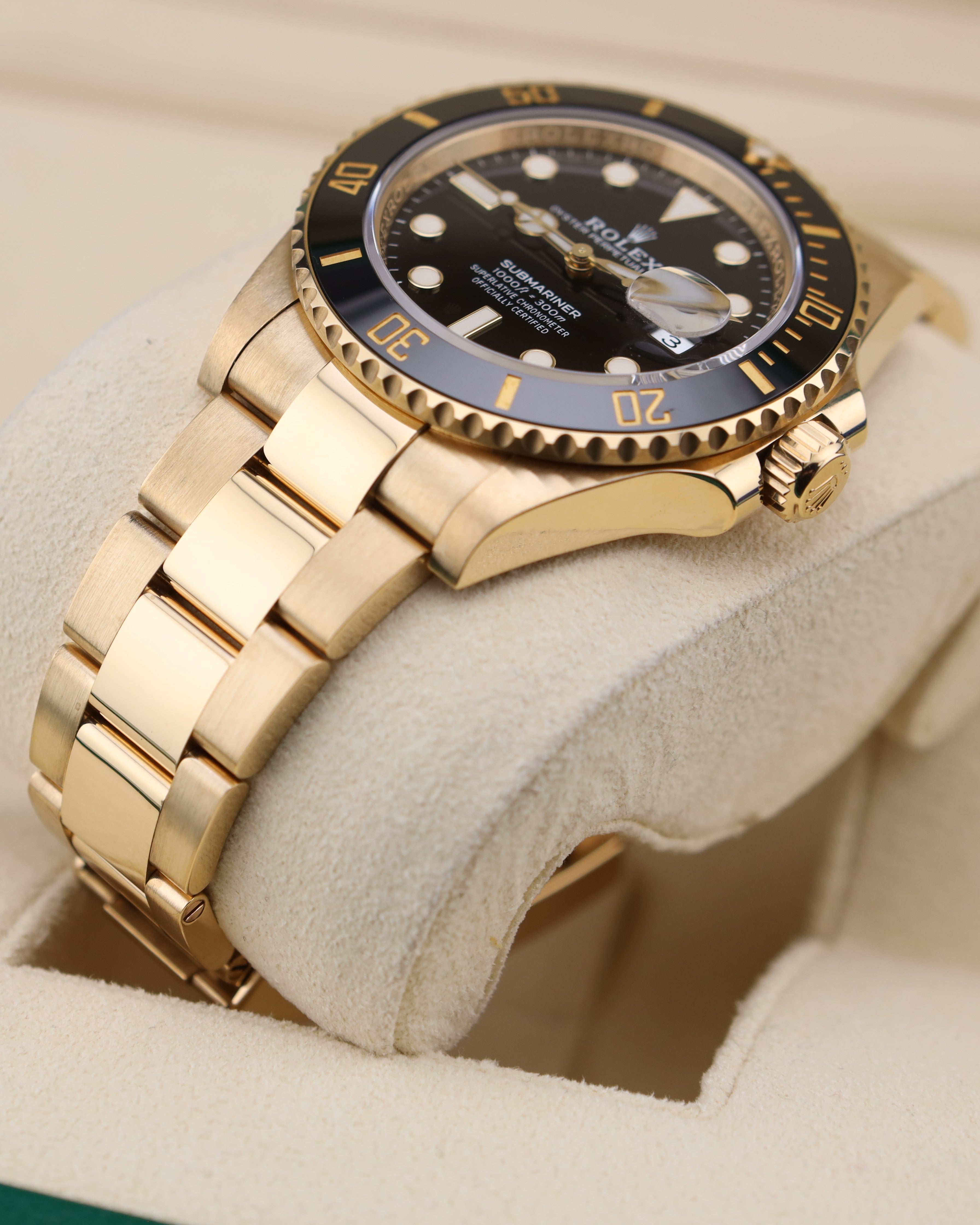 Rolex Submariner Date Black Dial Yellow Gold 126618LN