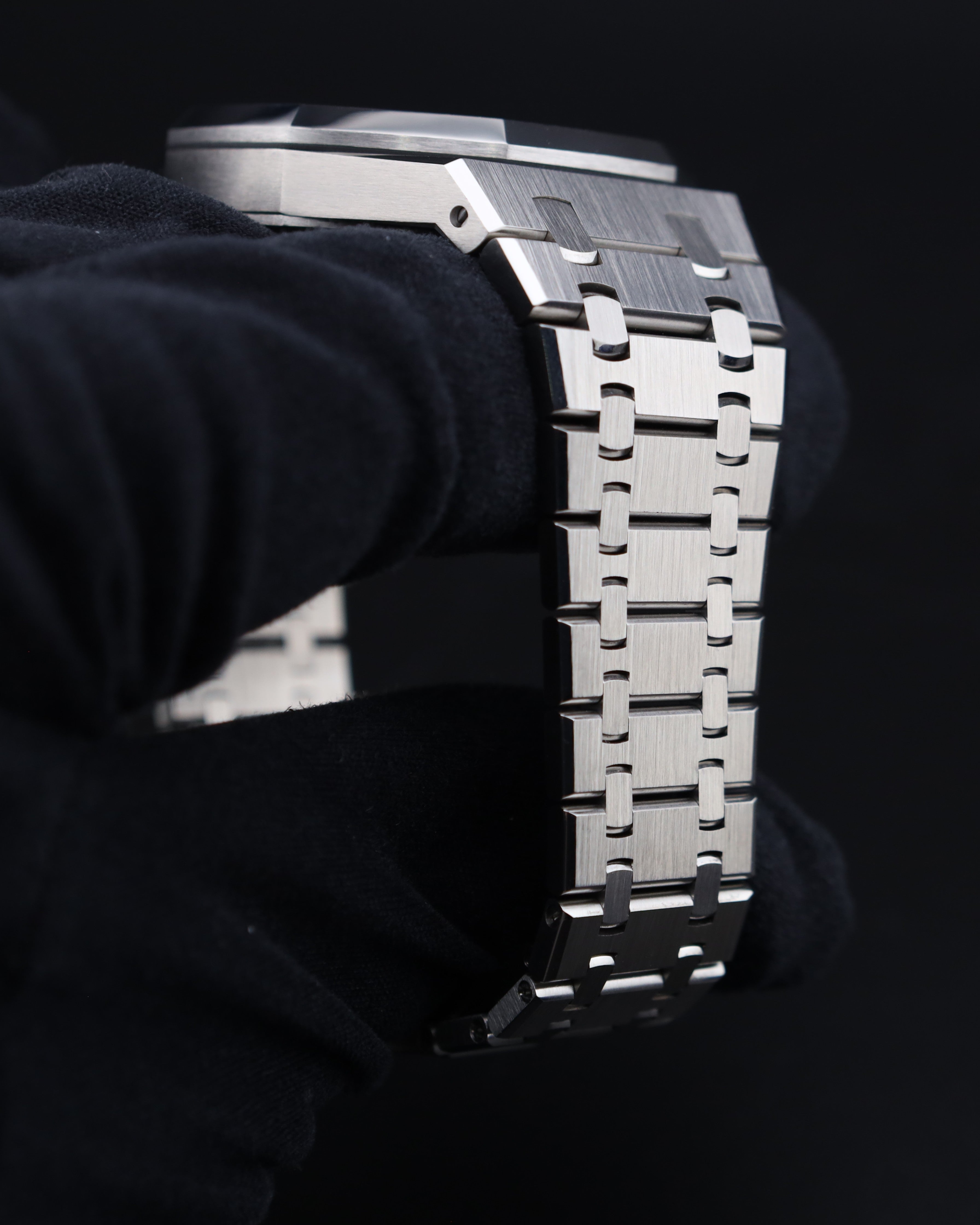 Audemars Piguet Royal Oak 50th Anniversary Black Dial 15510ST