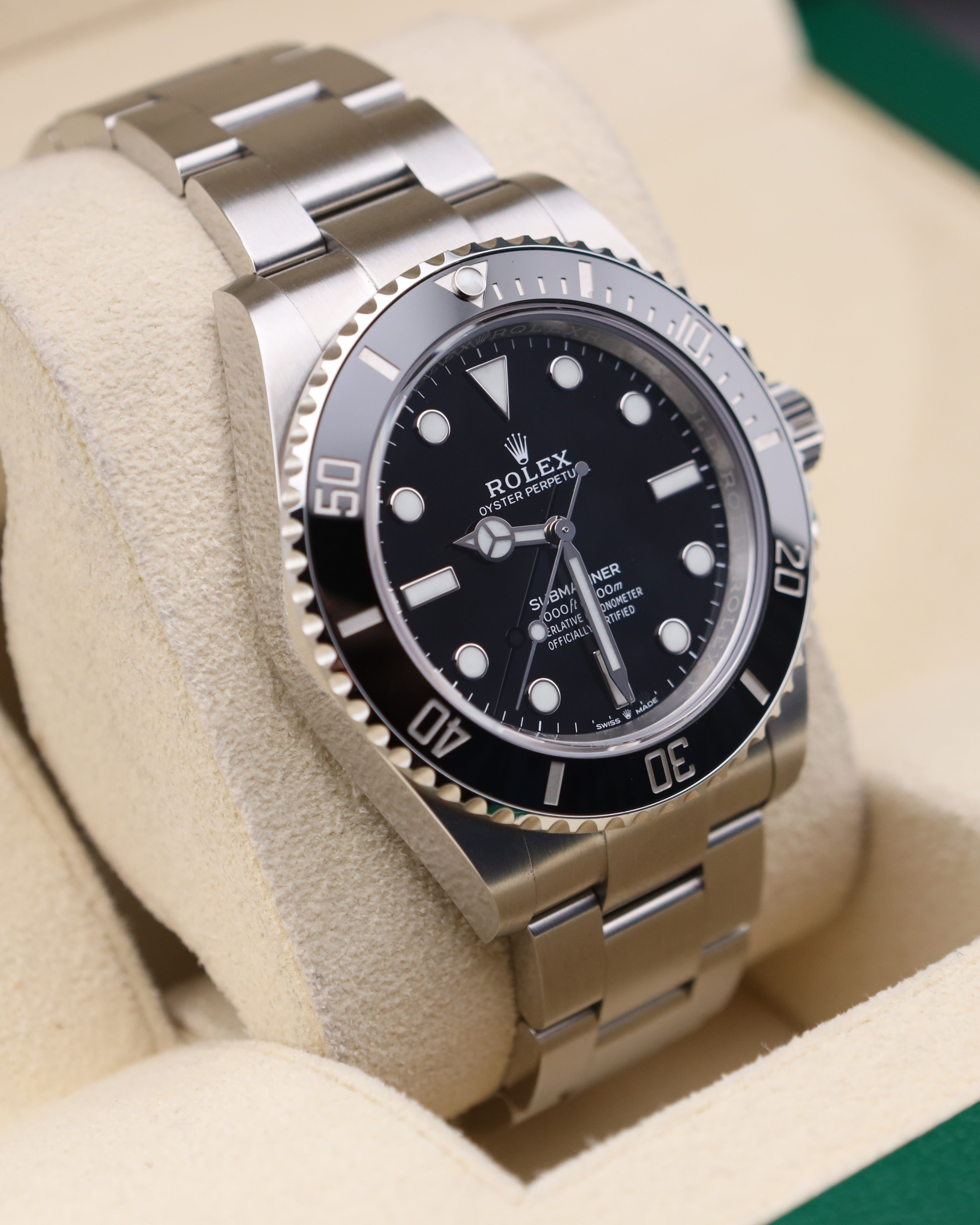 Rolex Submariner No Date Black 124060
