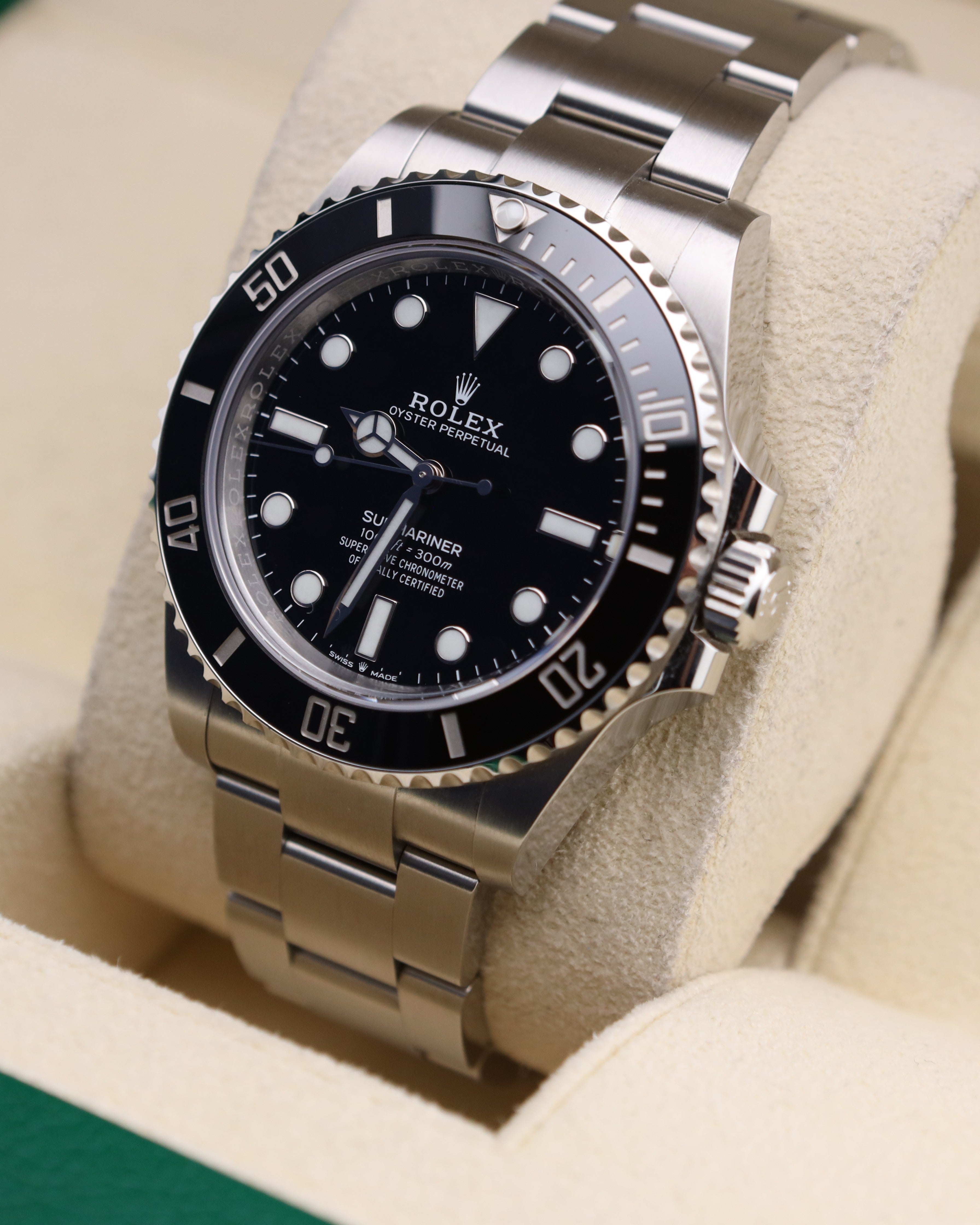 Rolex Submariner No Date Black 124060