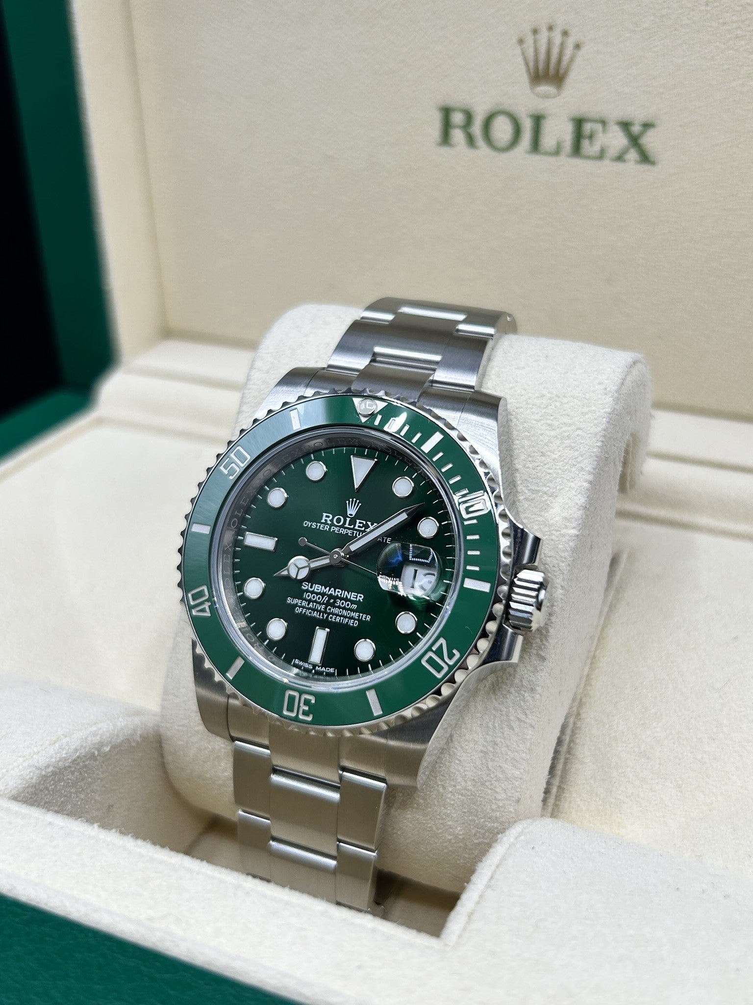 Rolex Submariner Date Hulk 116610LV 2019