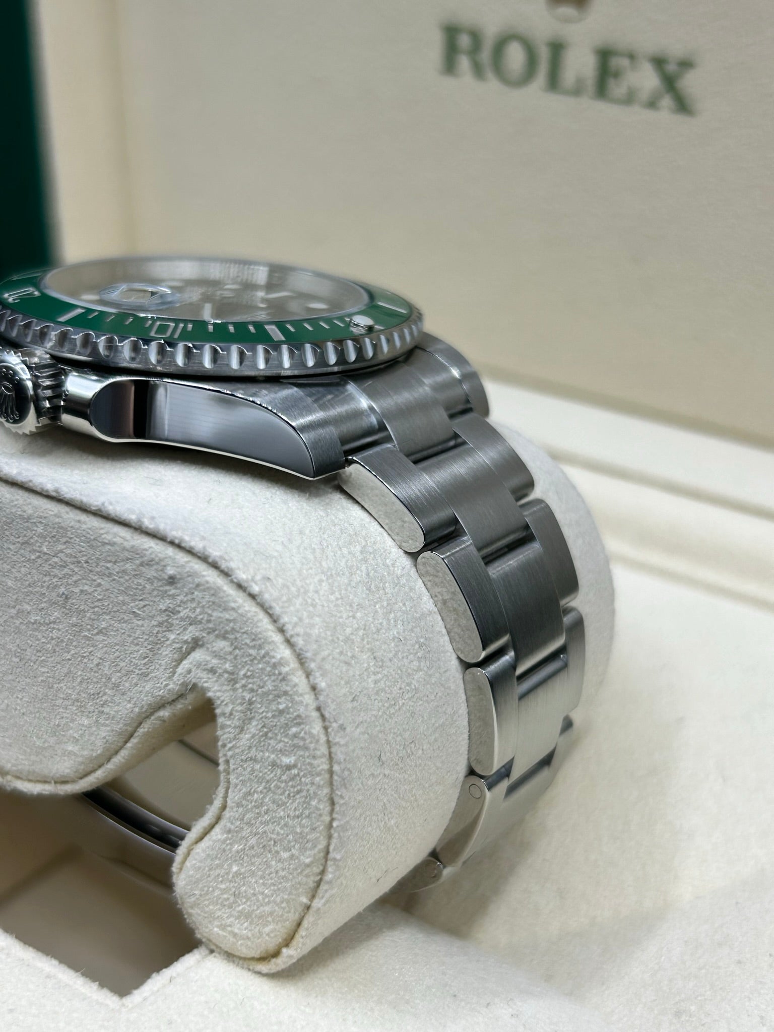 Rolex Submariner Date Hulk 116610LV 2019