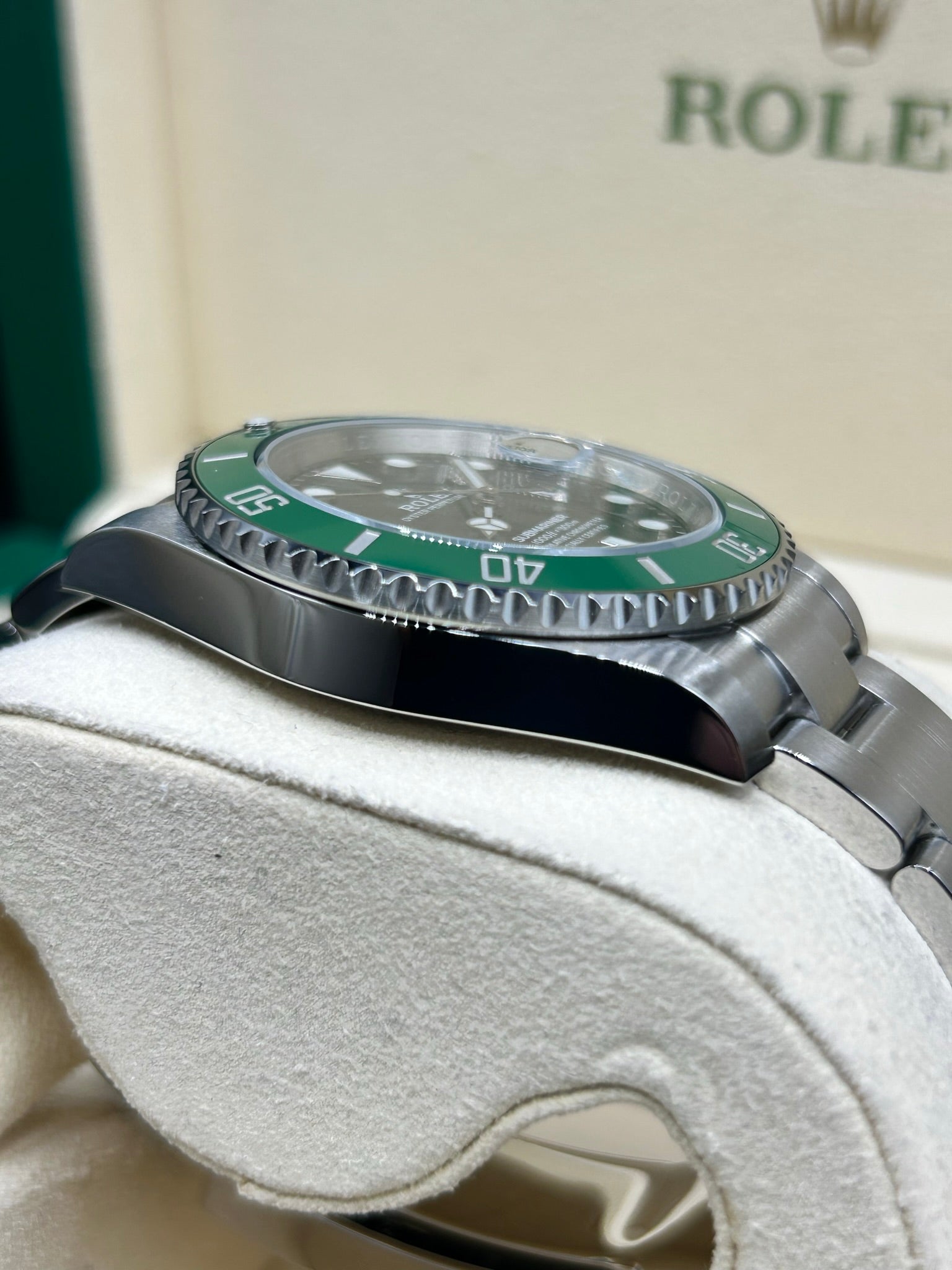 Rolex Submariner Date Hulk 116610LV 2019