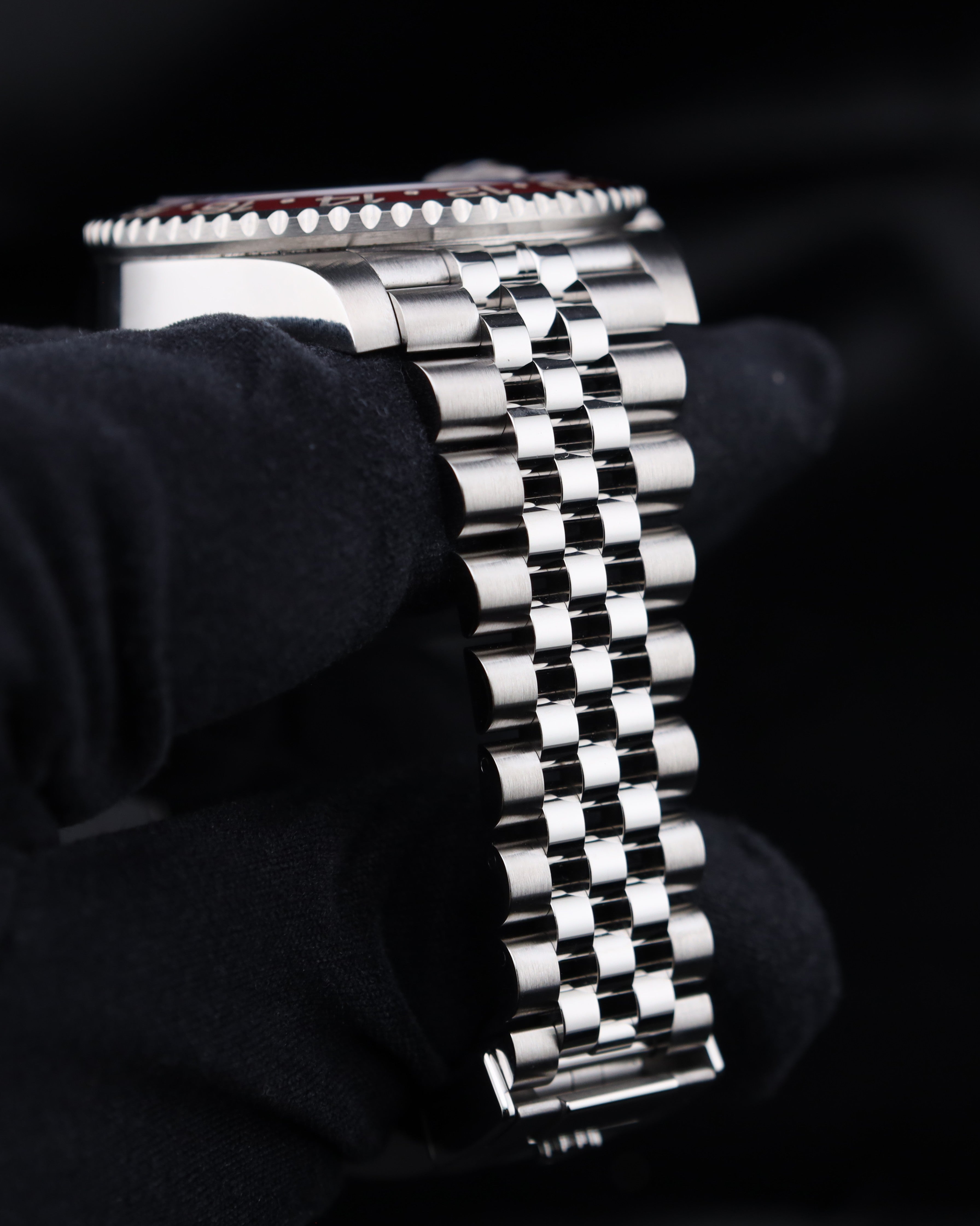Rolex GMT-Master II Pepsi on Jubilee 126710BLRO - 2025