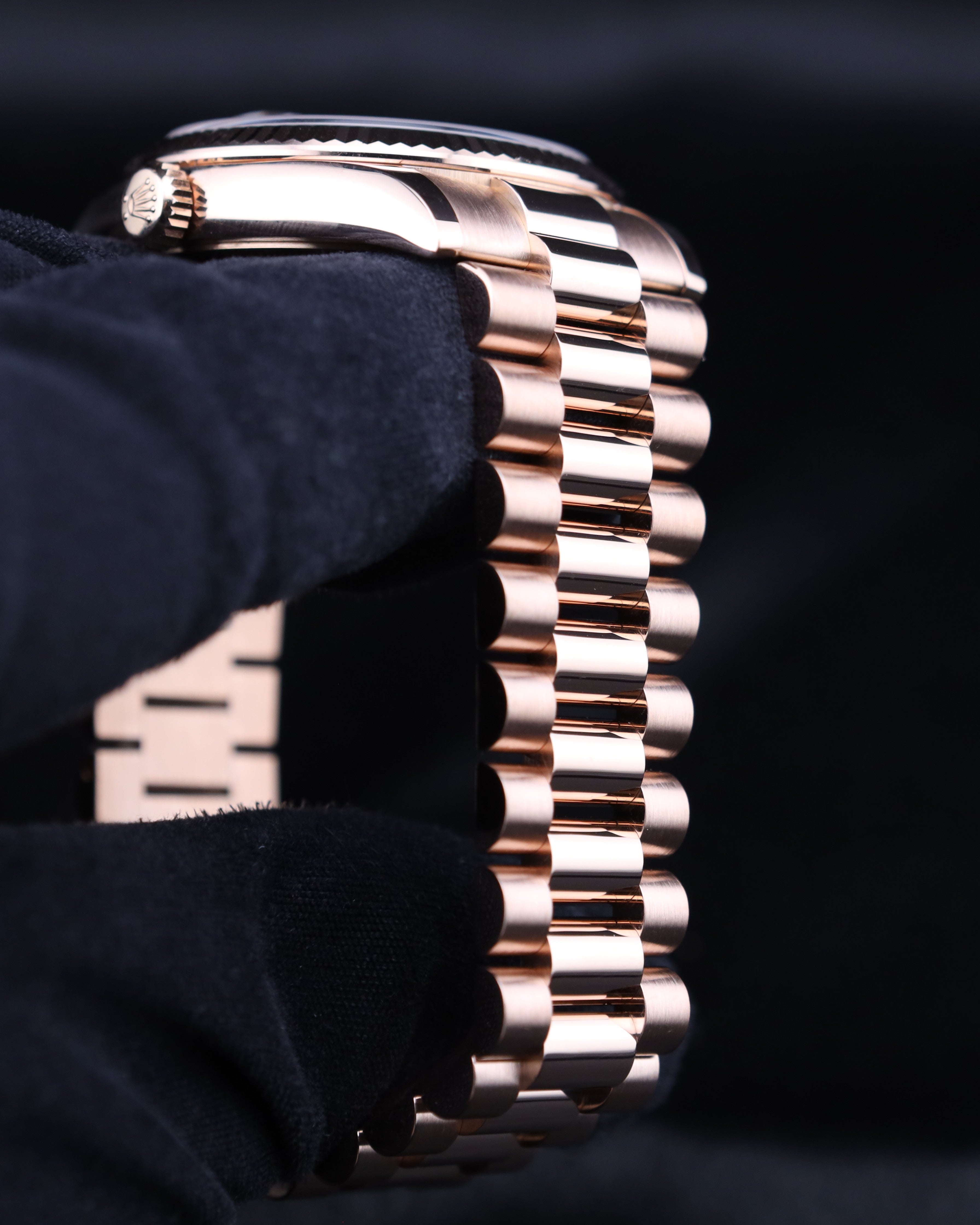 Rolex Day-Date 36 President Chocolate Ruby Diamond Dial 118235 18k Rose Gold