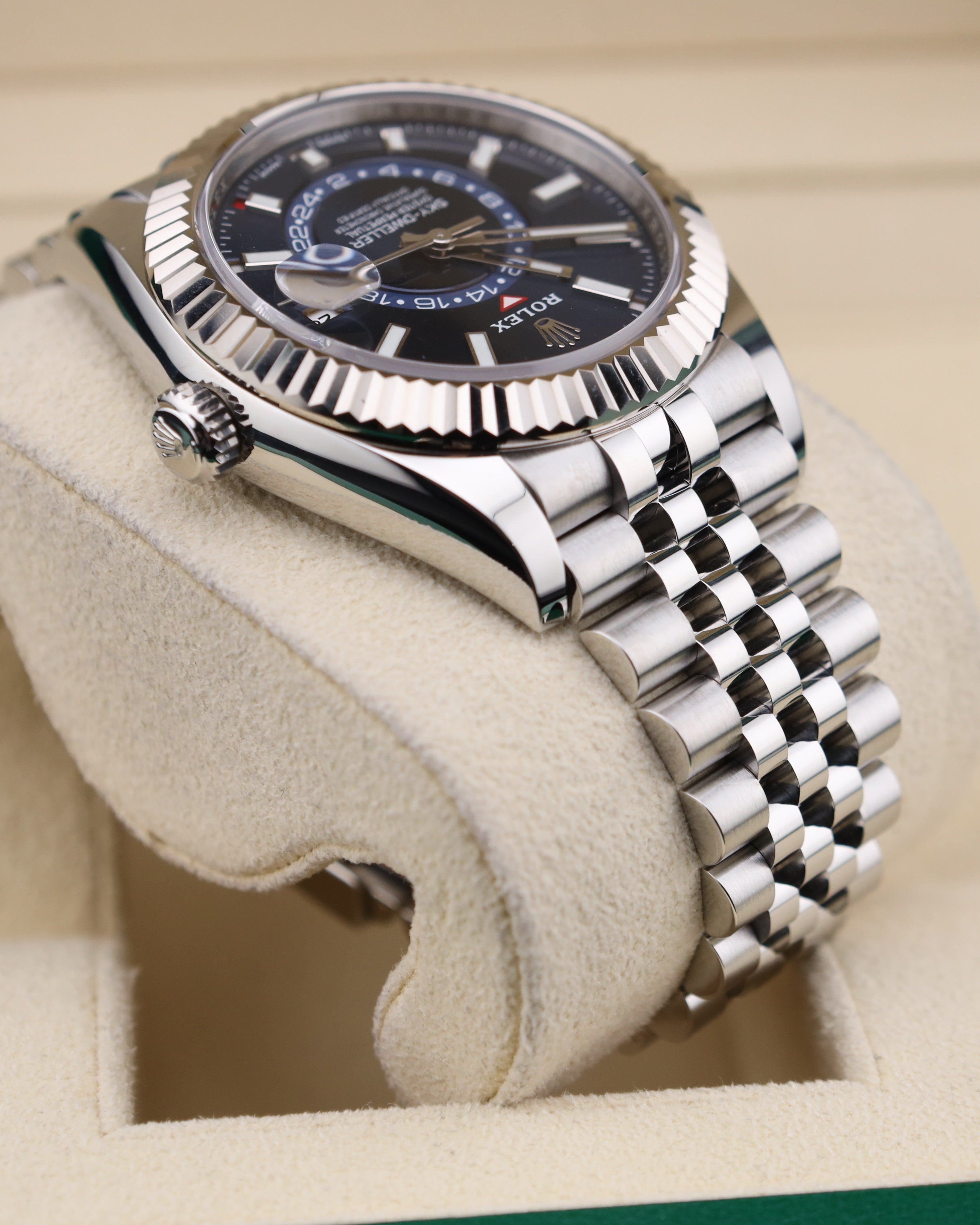 Rolex Sky-Dweller Blue Dial on Jubilee 326934
