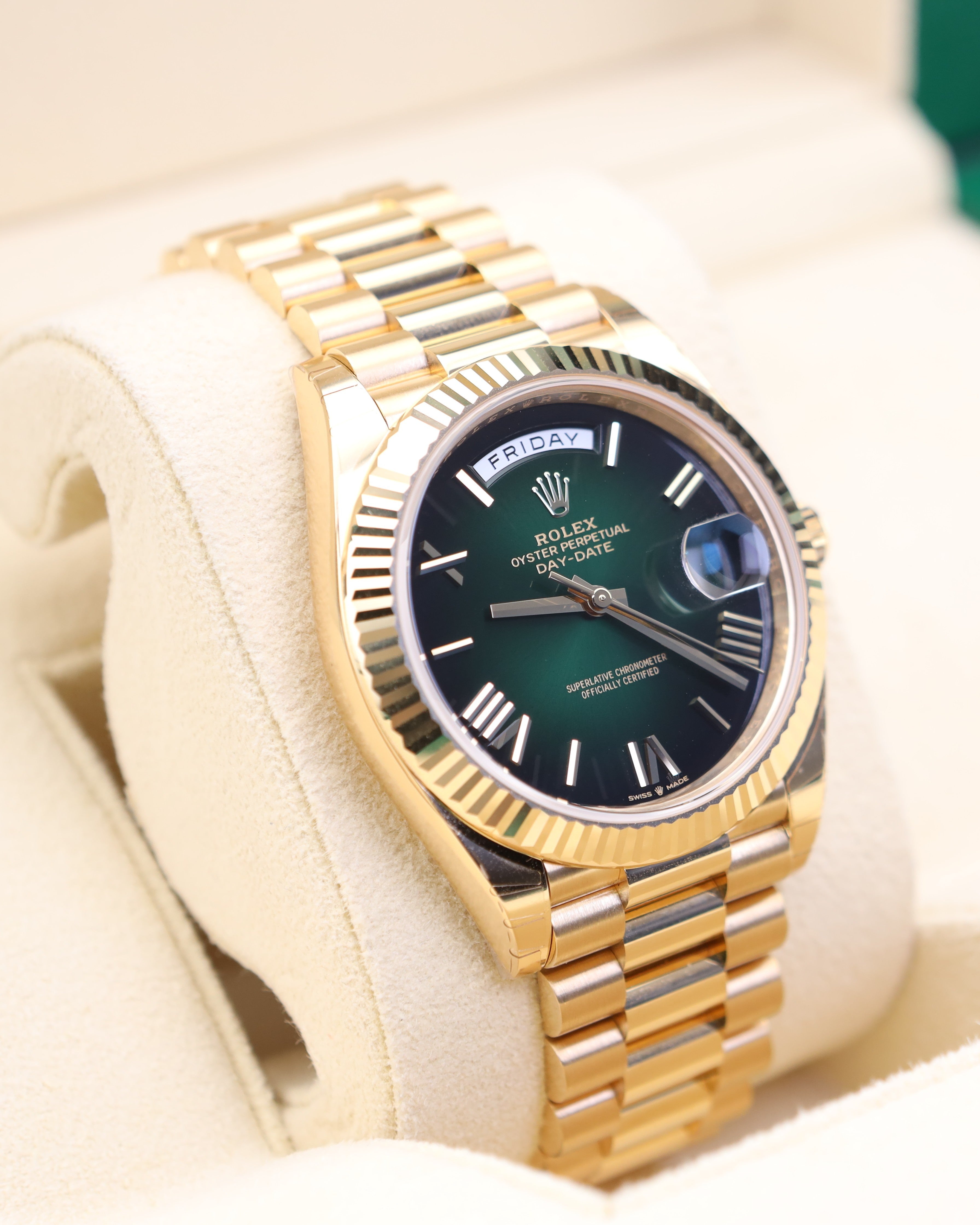 Rolex Day-Date 40 Green Ombre President Yellow Gold