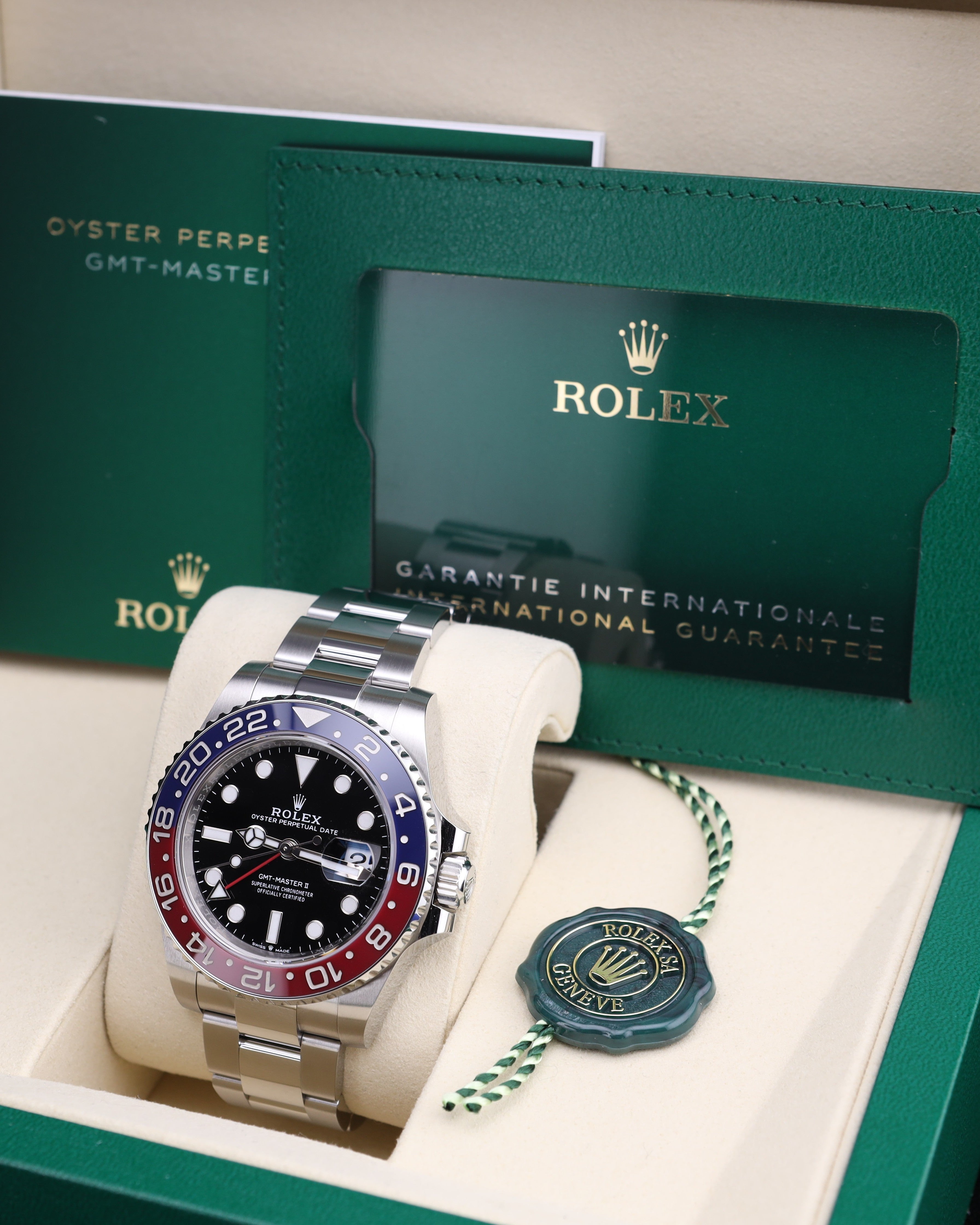 Rolex GMT-Master II Pepsi on Oyster 126710BLRO