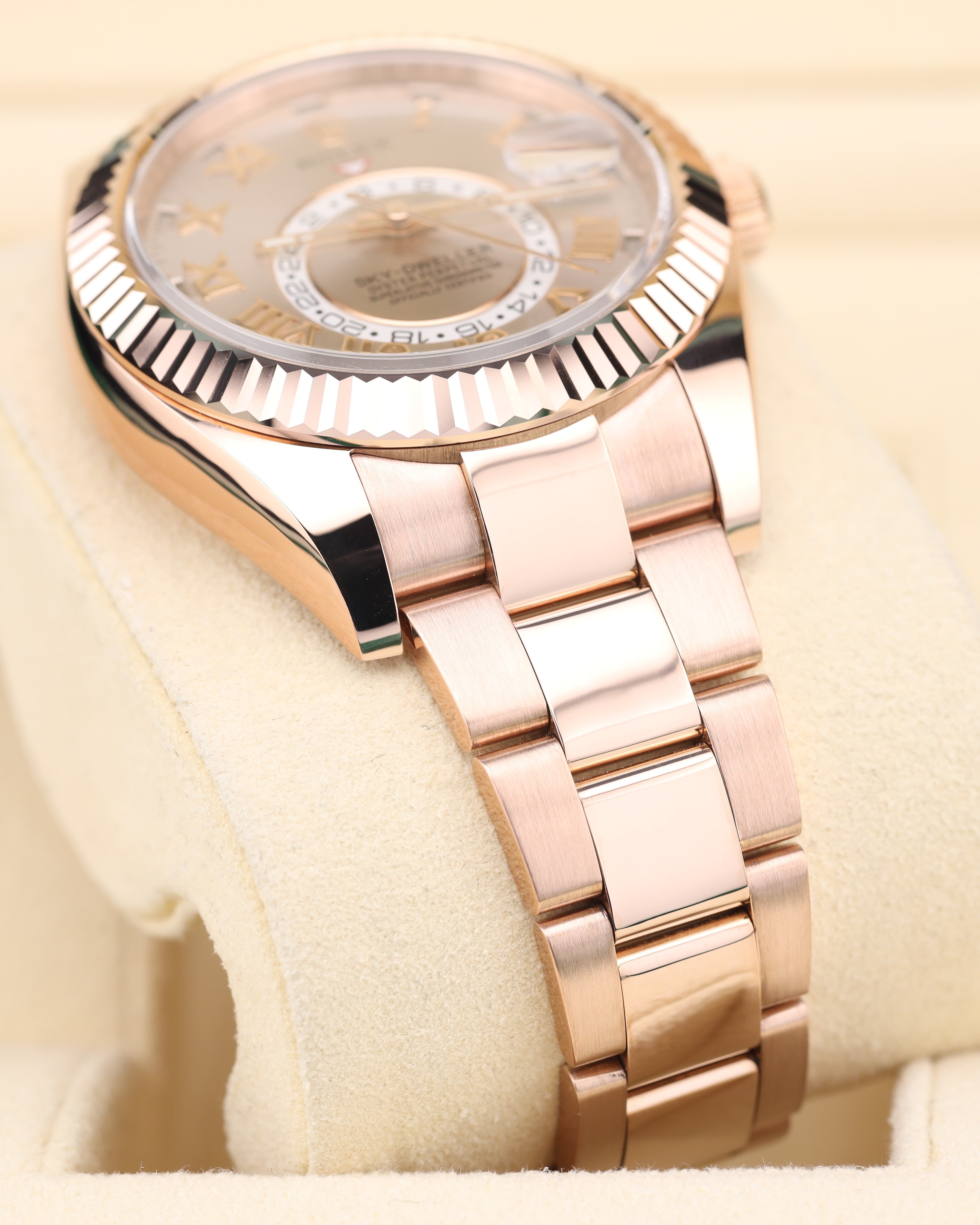 Rolex Sky Dweller Pink Roman Sun dust Dial 326935