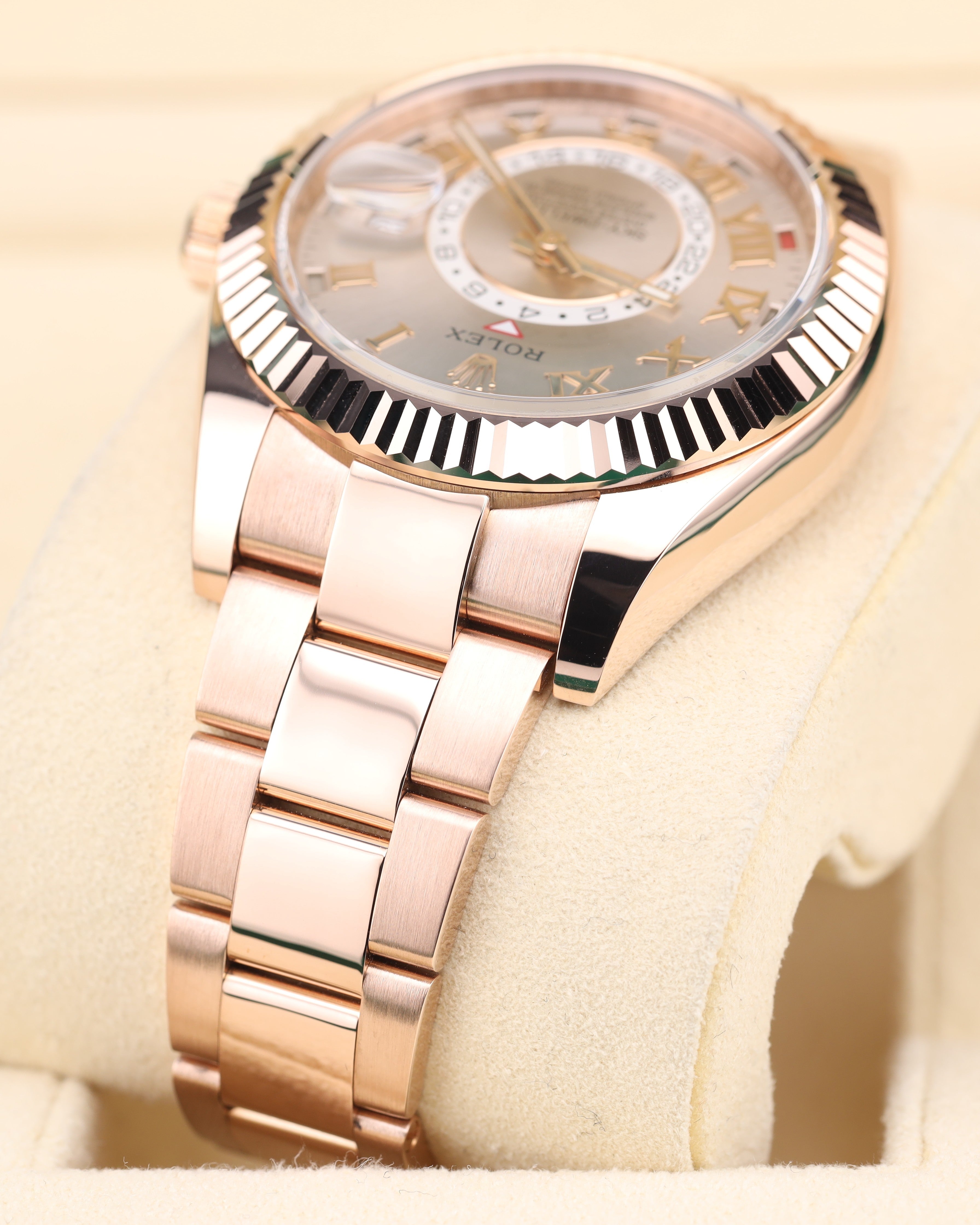 Rolex Sky Dweller Pink Roman Sun dust Dial 326935