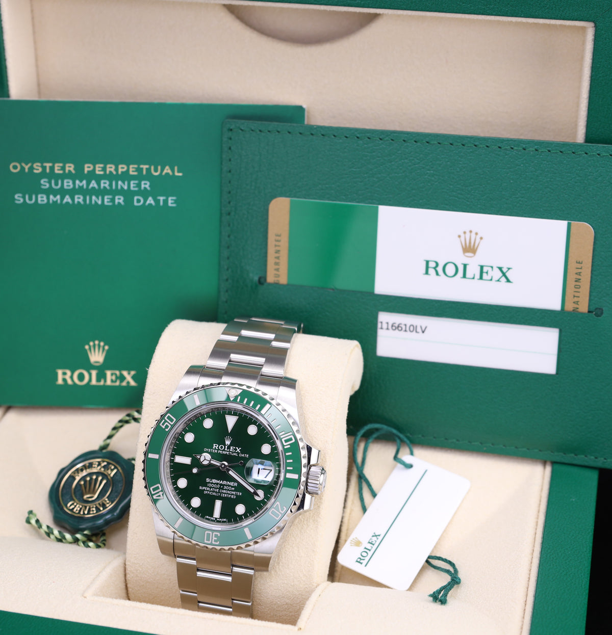 Rolex Submariner Date HULK Green Dial Oyster 116610LV - 2019