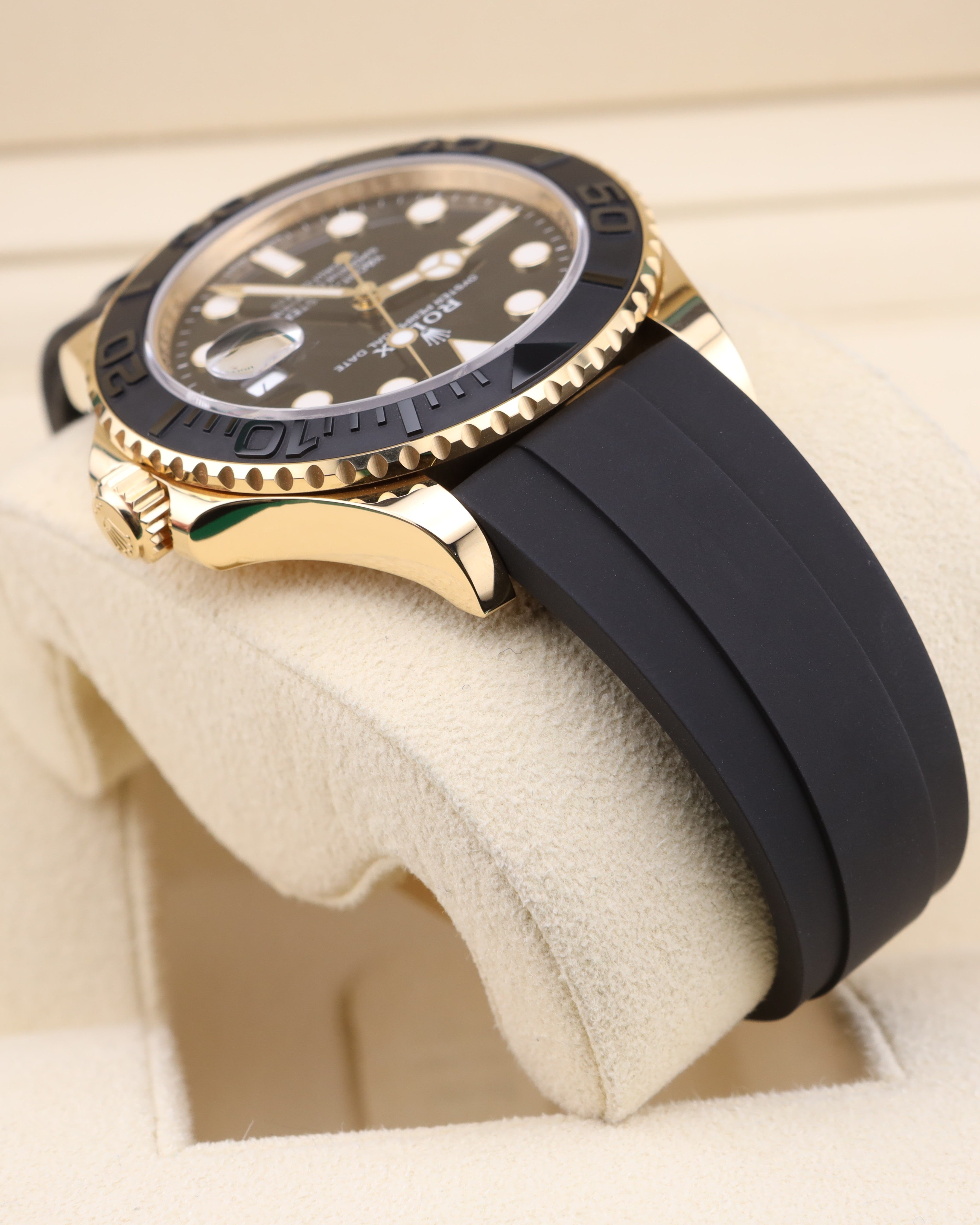 Rolex Yacht-Master 42 18k Yellow Gold on Oysterflex 226658 - 2025