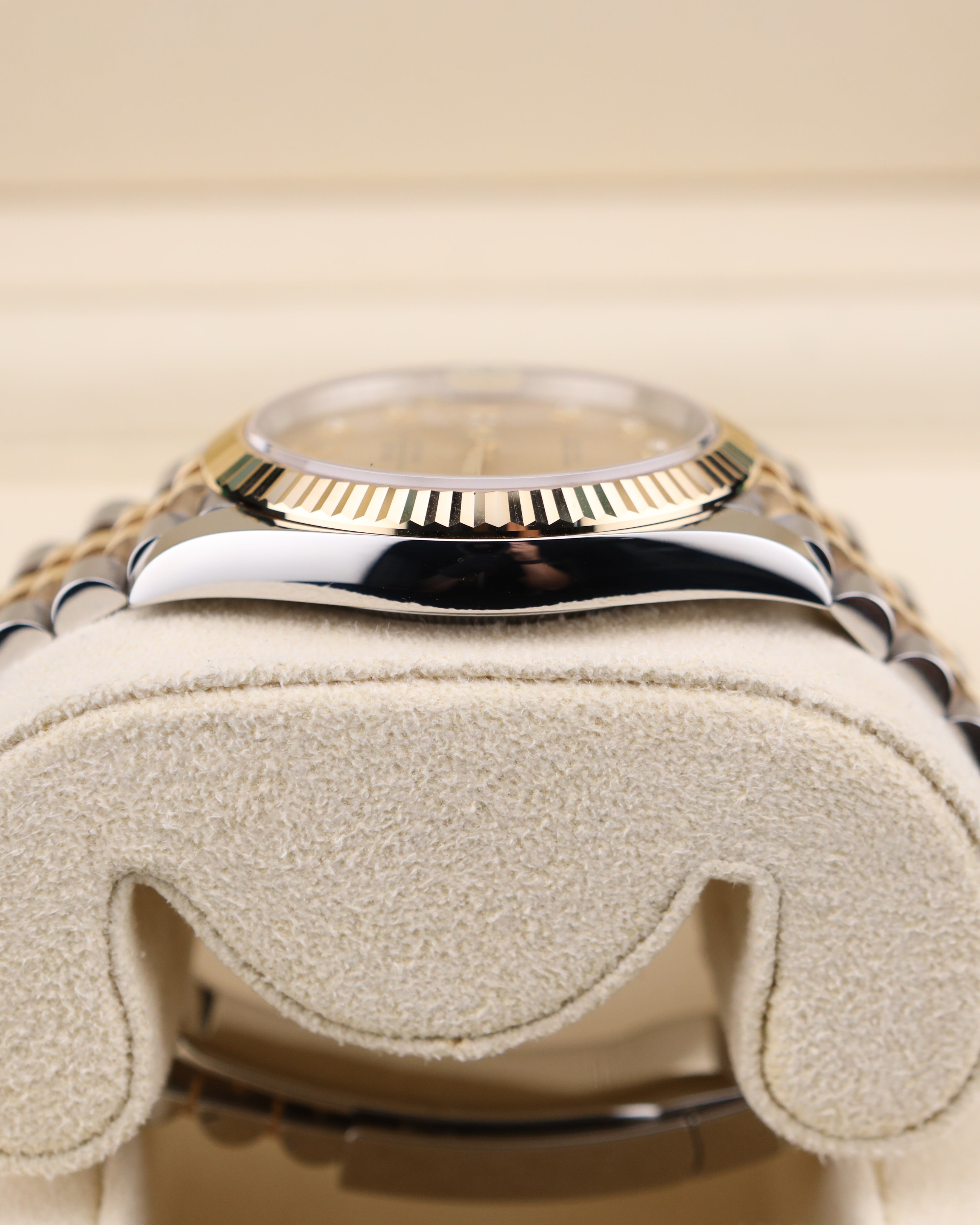 Rolex Datejust 41 Champagne Diamond Dial Two Tone Jubilee 126333  - 2024