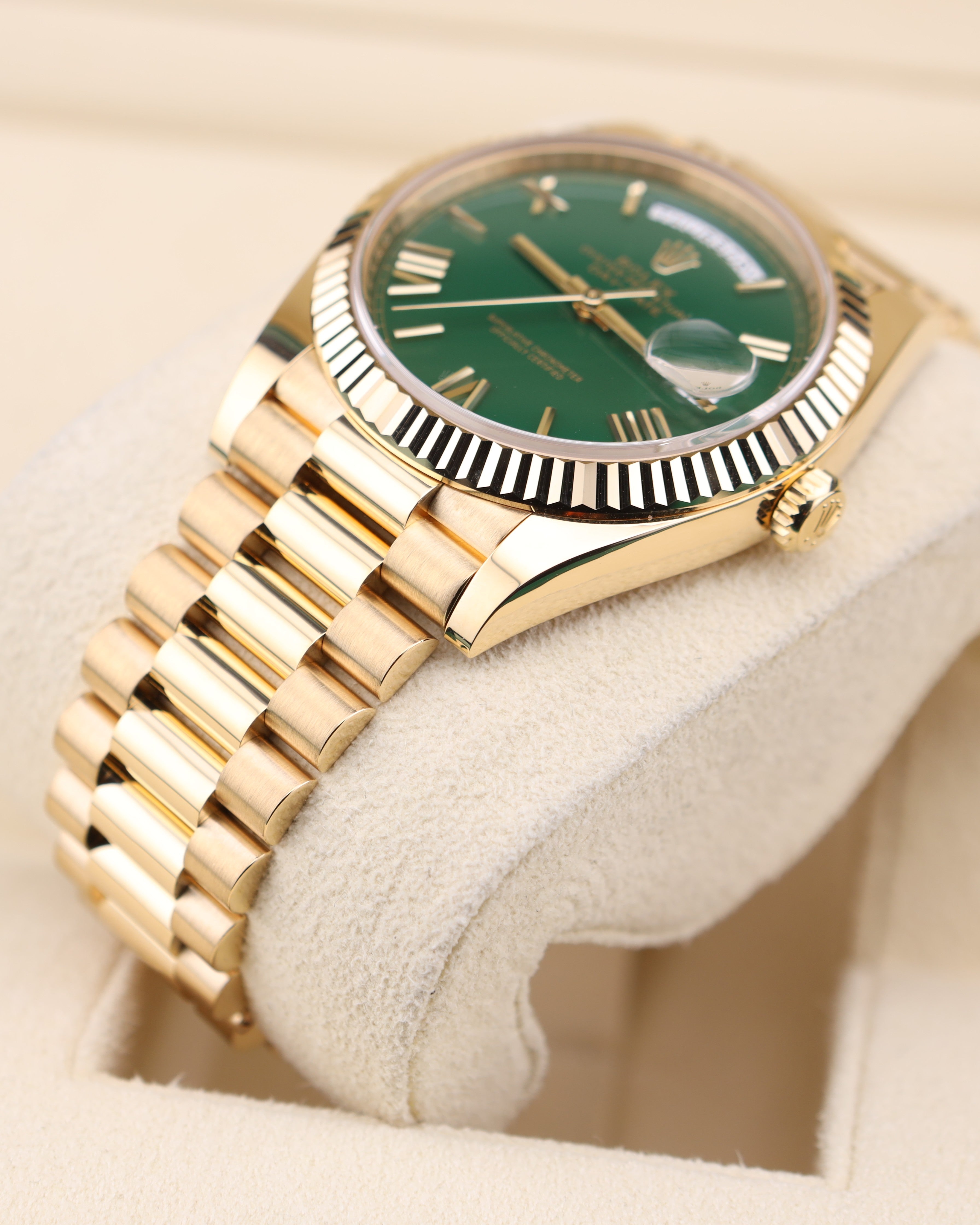 Rolex Day-Date 40 Money Green Roman Dial Presidential 228238