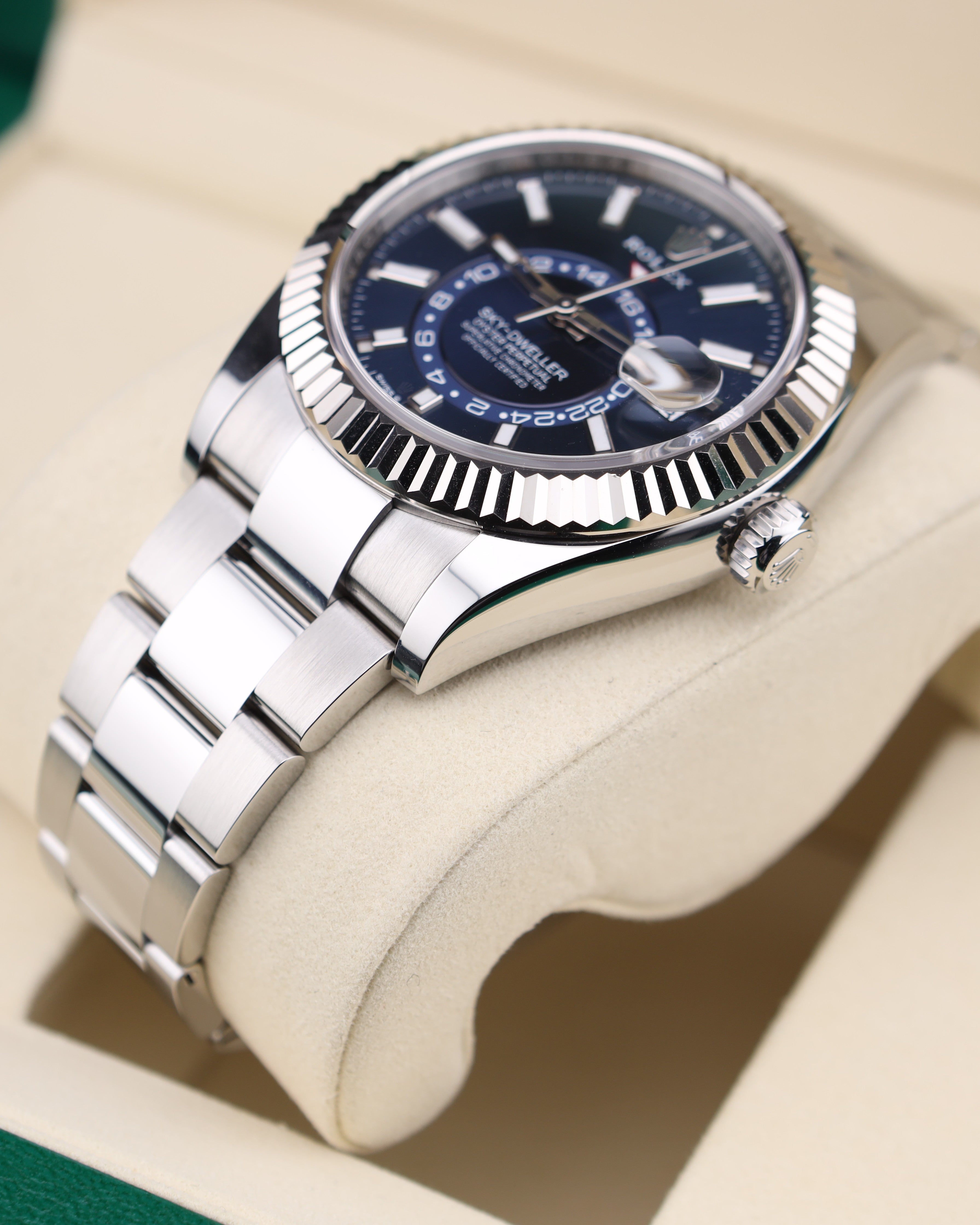 Rolex Sky Dweller 42mm Blue Dial on Oyster Bracelet 336934
