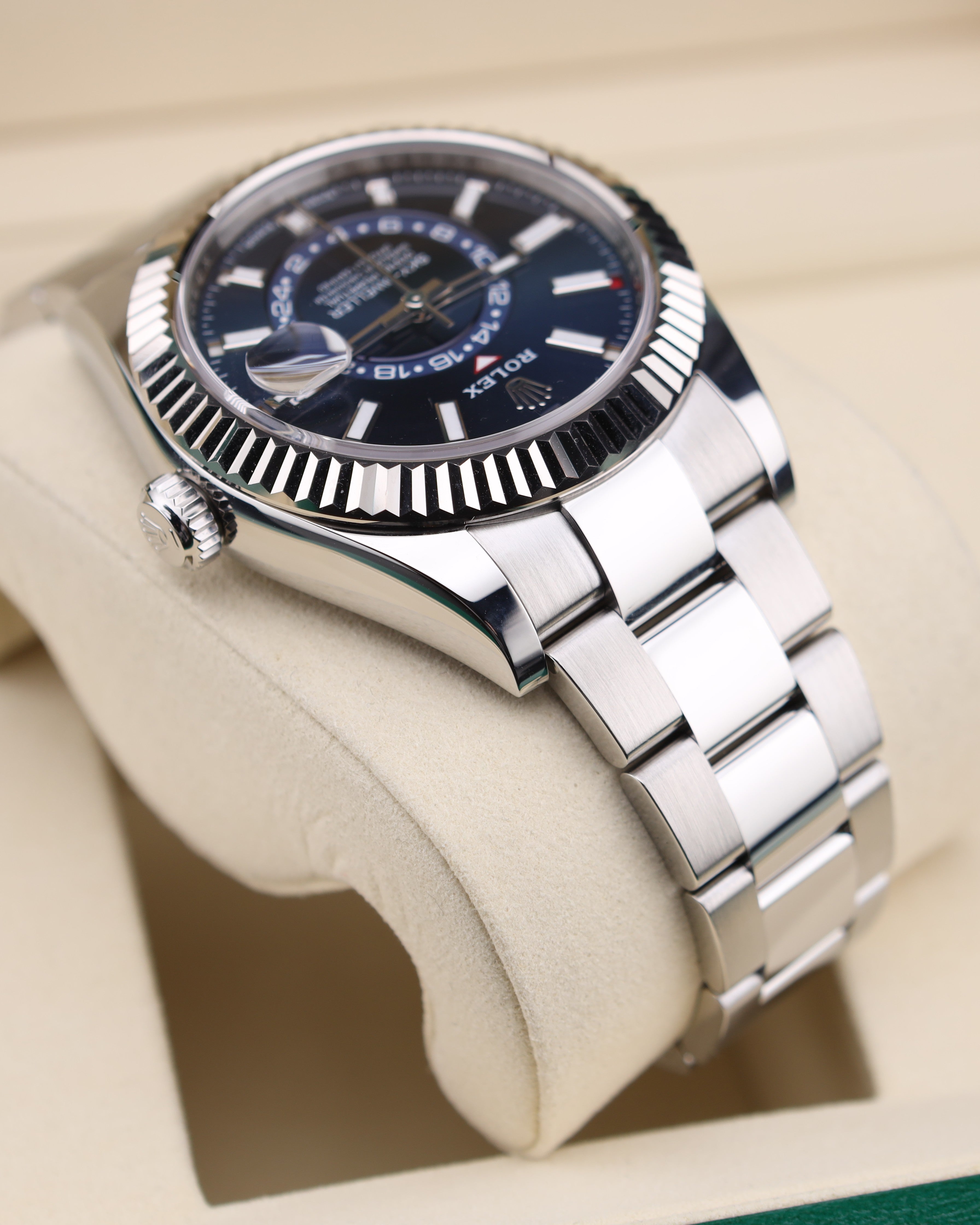 Rolex Sky Dweller 42mm Blue Dial on Oyster Bracelet 336934