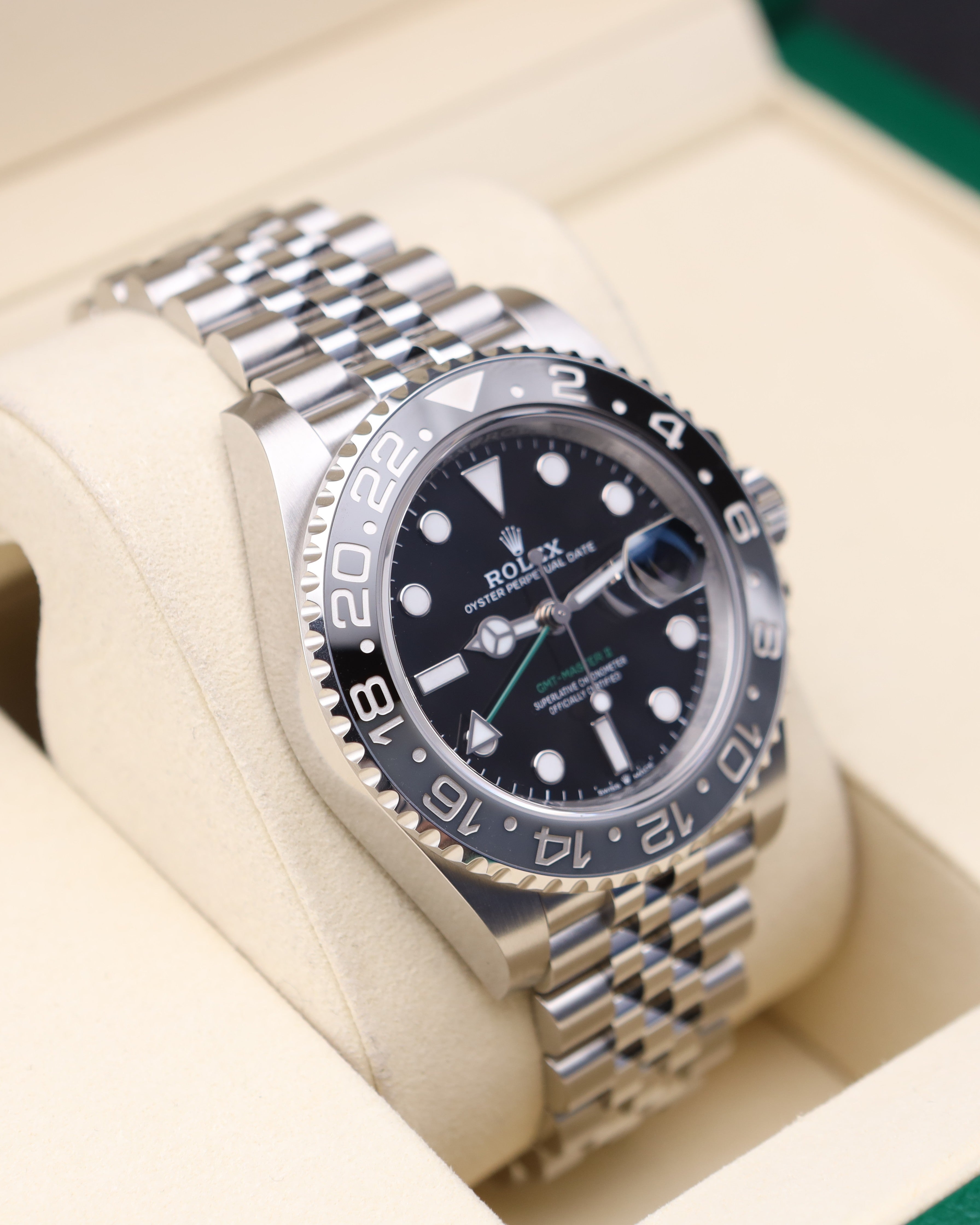 Rolex GMT-Master II Bruce Wayne on Jubilee 126710GRNR