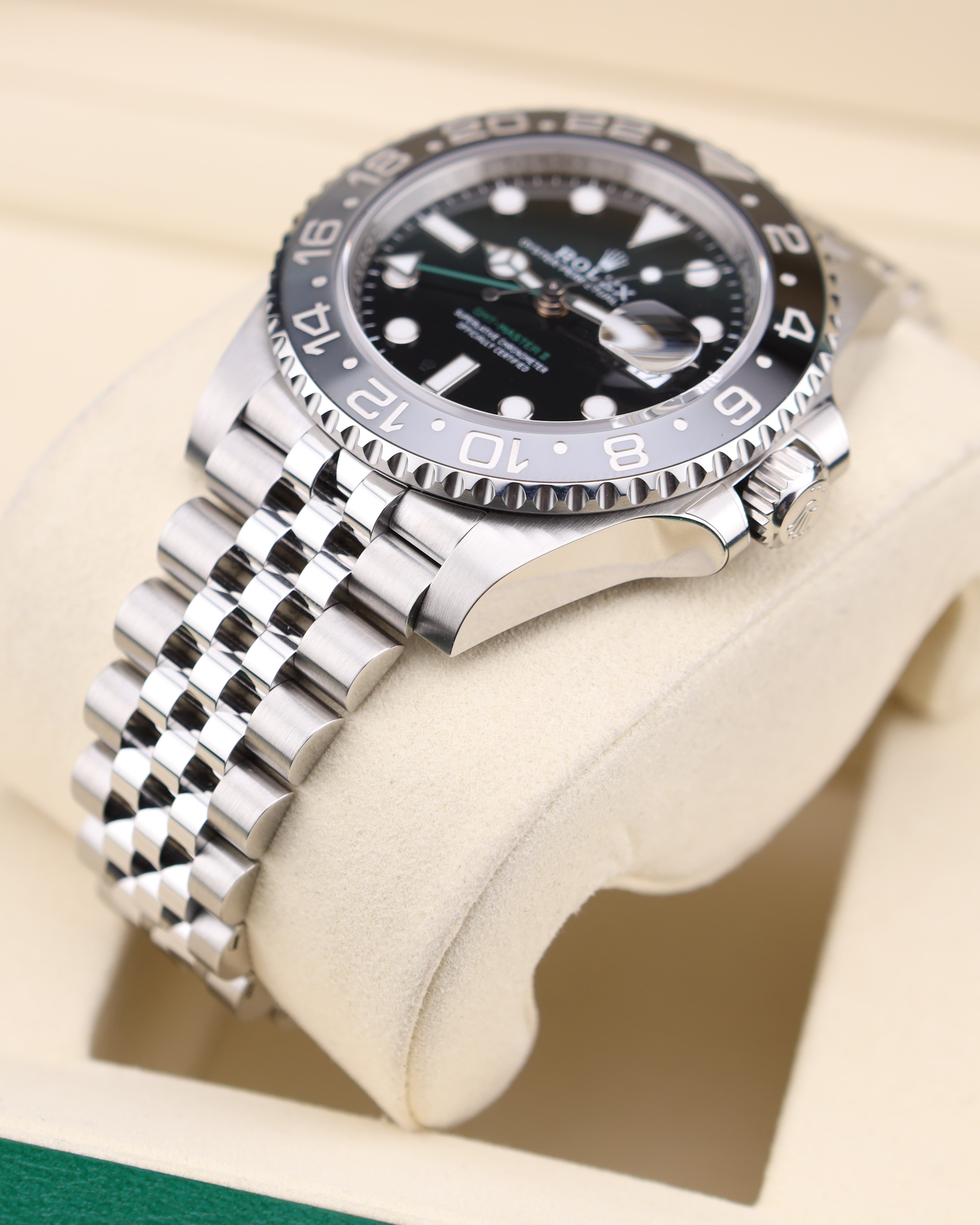 Rolex GMT-Master II Bruce Wayne on Jubilee 126710GRNR