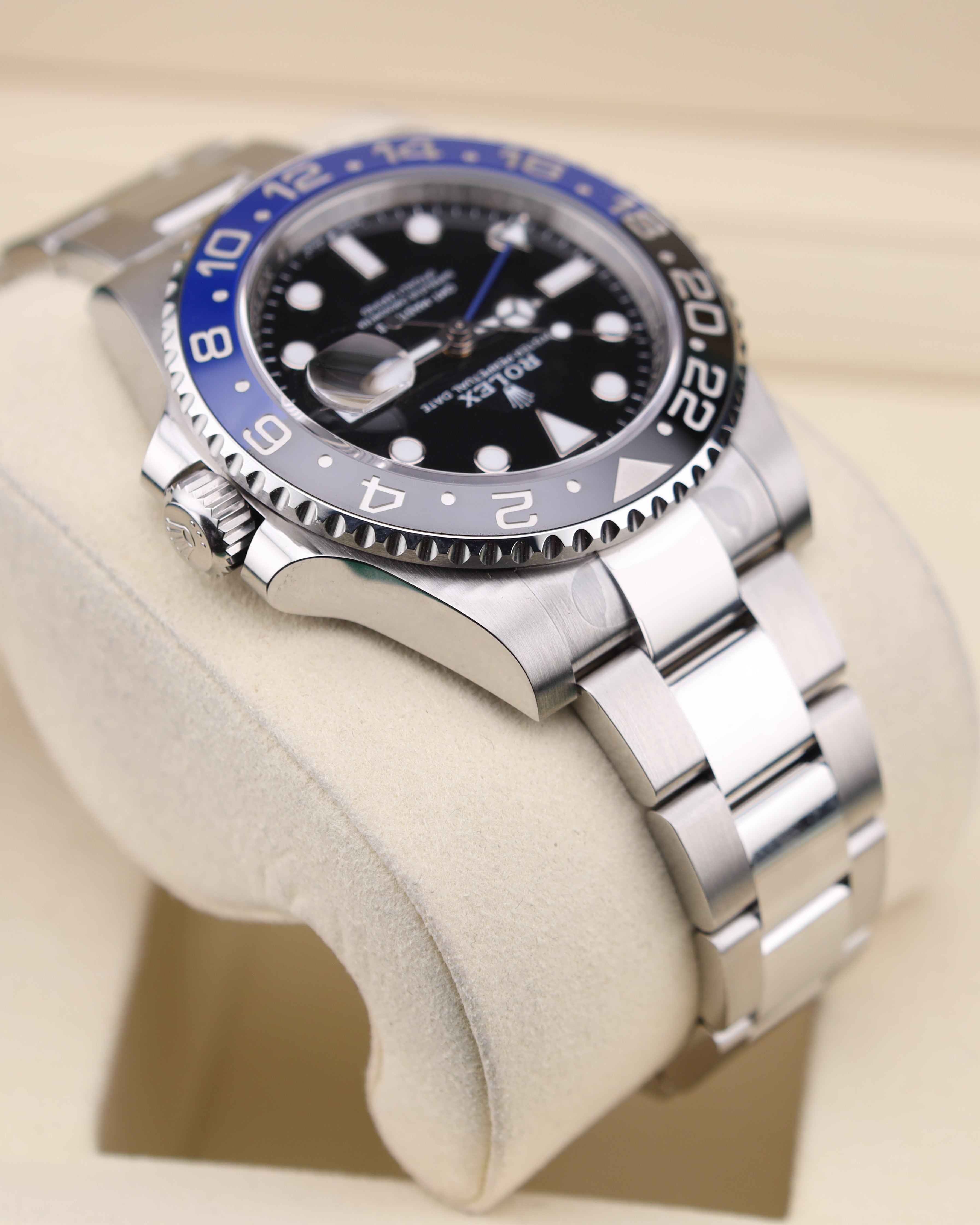 Rolex GMT-Master II Batman on Oyster 126710BLNR