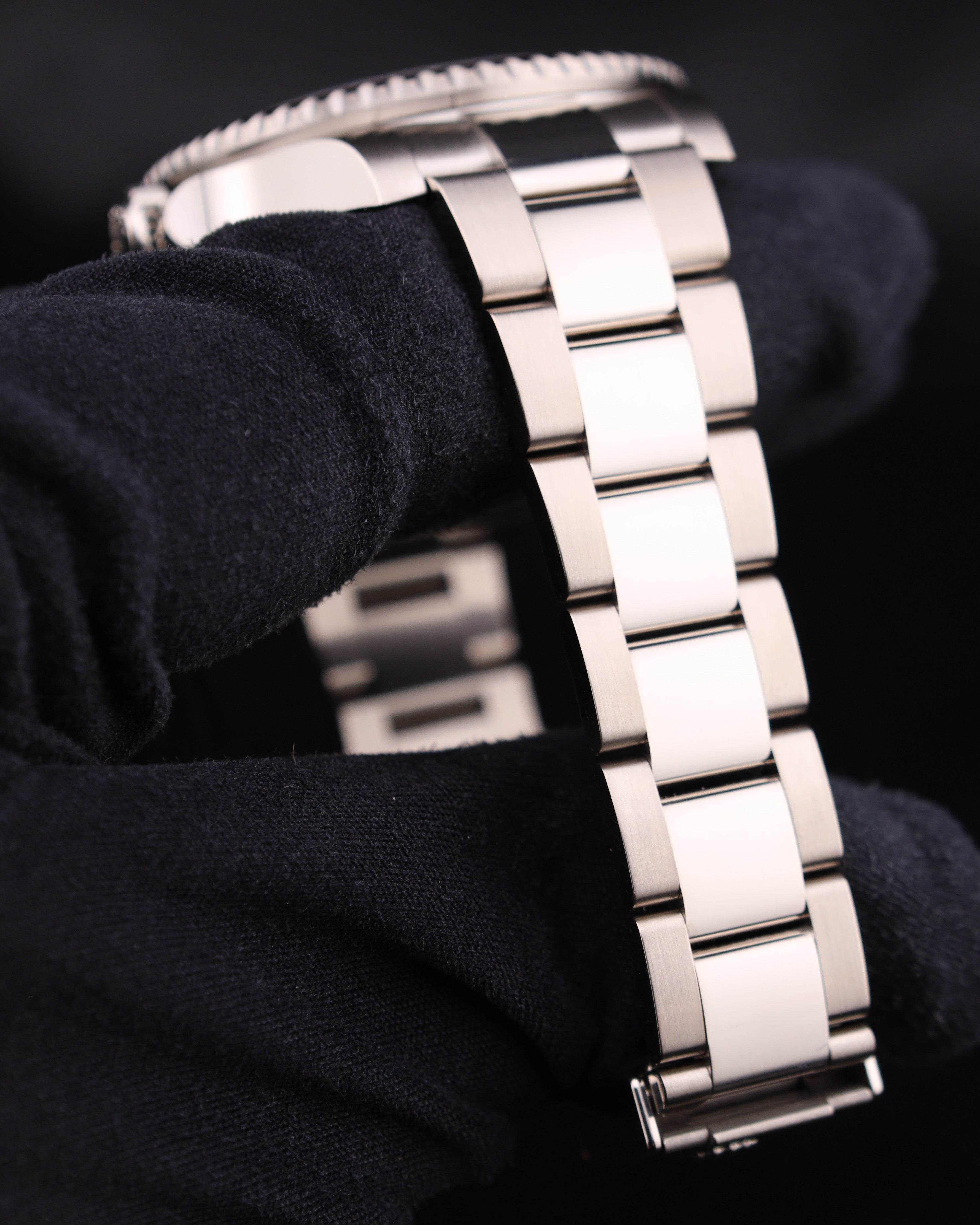 Rolex GMT-Master Green Dial White Gold Oyster 126729VTNR