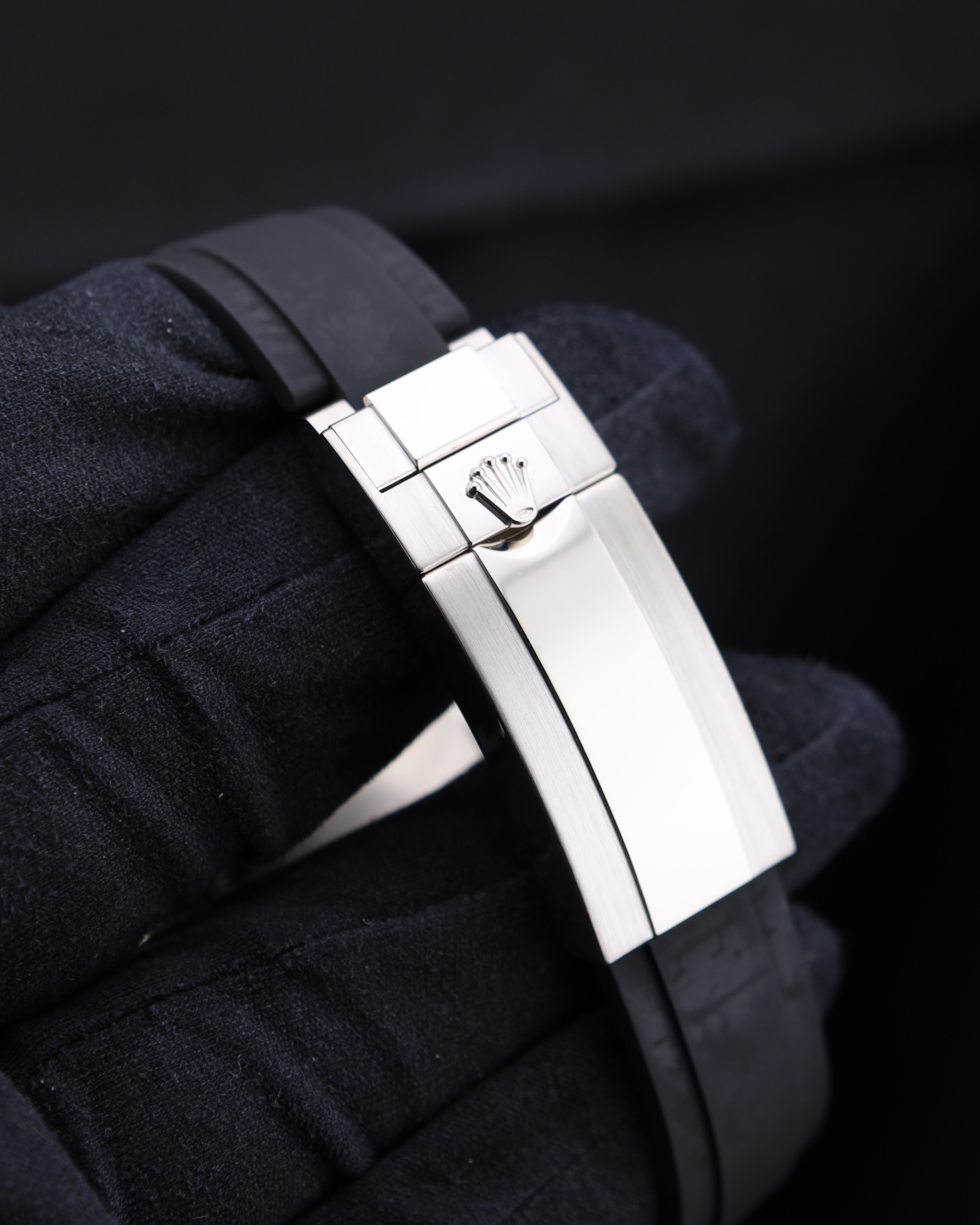 Rolex Yacht-Master 42 Black Dial White Gold on Oysterflex 226659