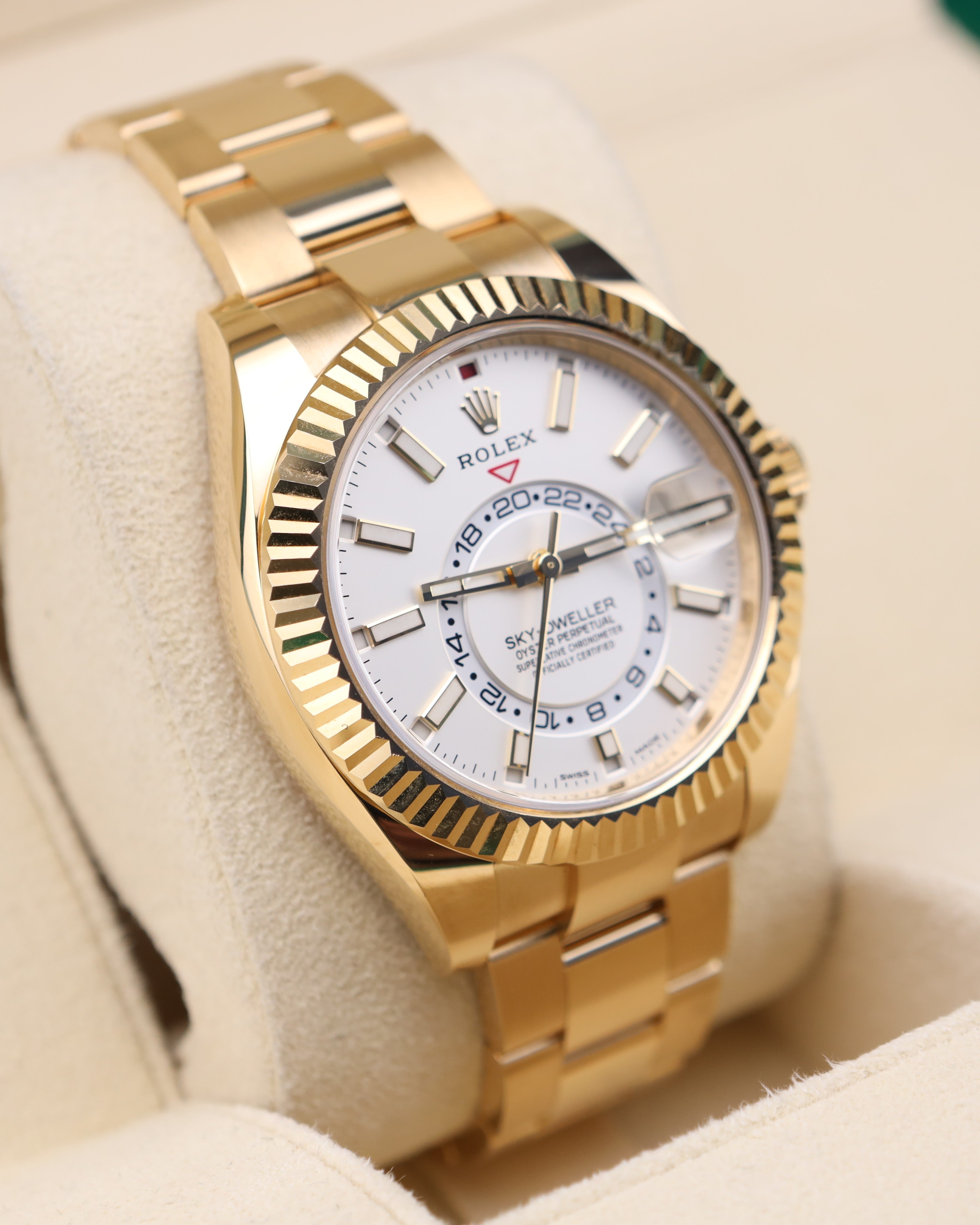 Rolex Sky-Dweller White Dial 18K Yellow Gold Oyster 326938