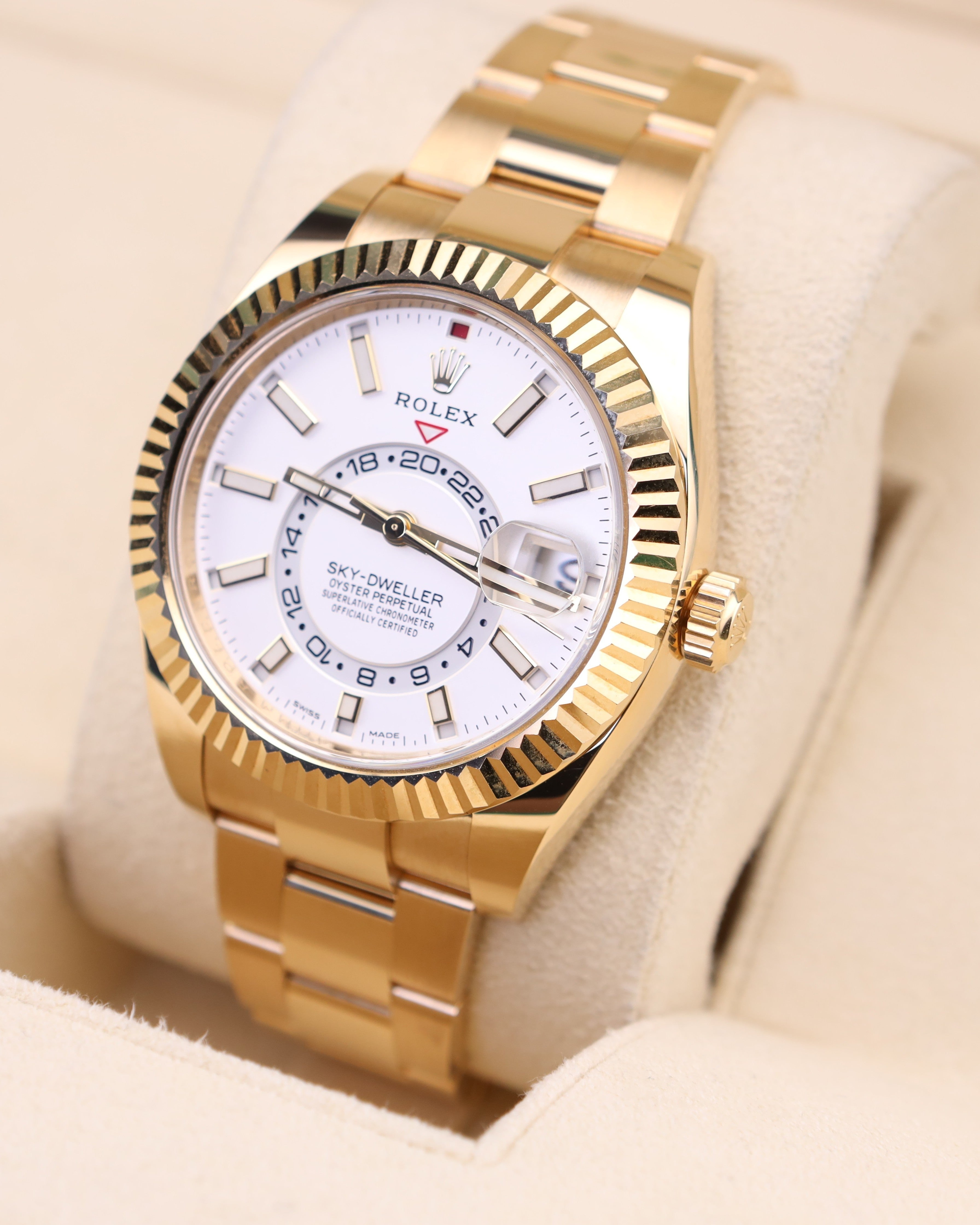 Rolex Sky-Dweller White Dial 18K Yellow Gold Oyster 326938