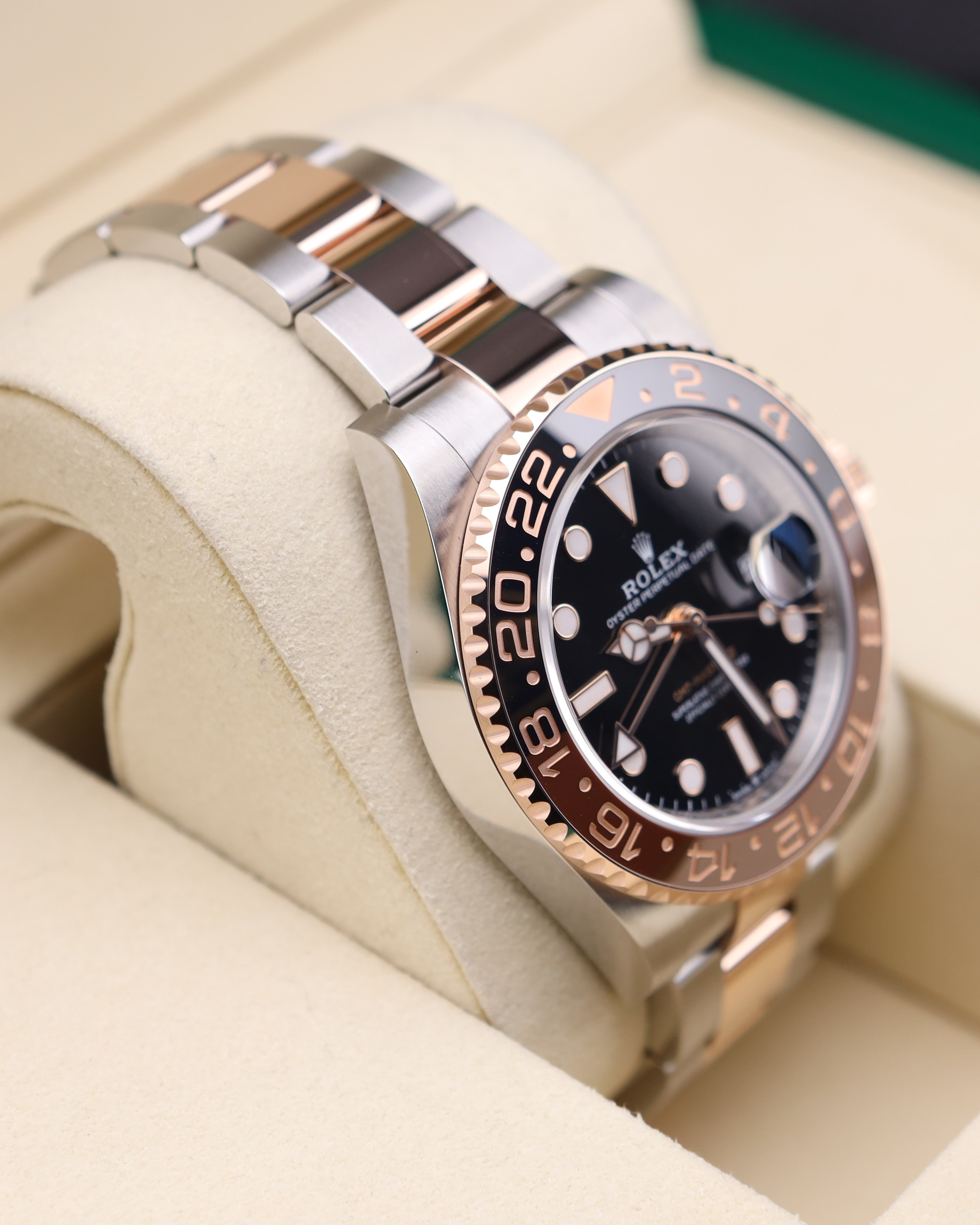 Rolex GMT-Master II Rootbeer Two Tone Rose Gold 126711CHNR