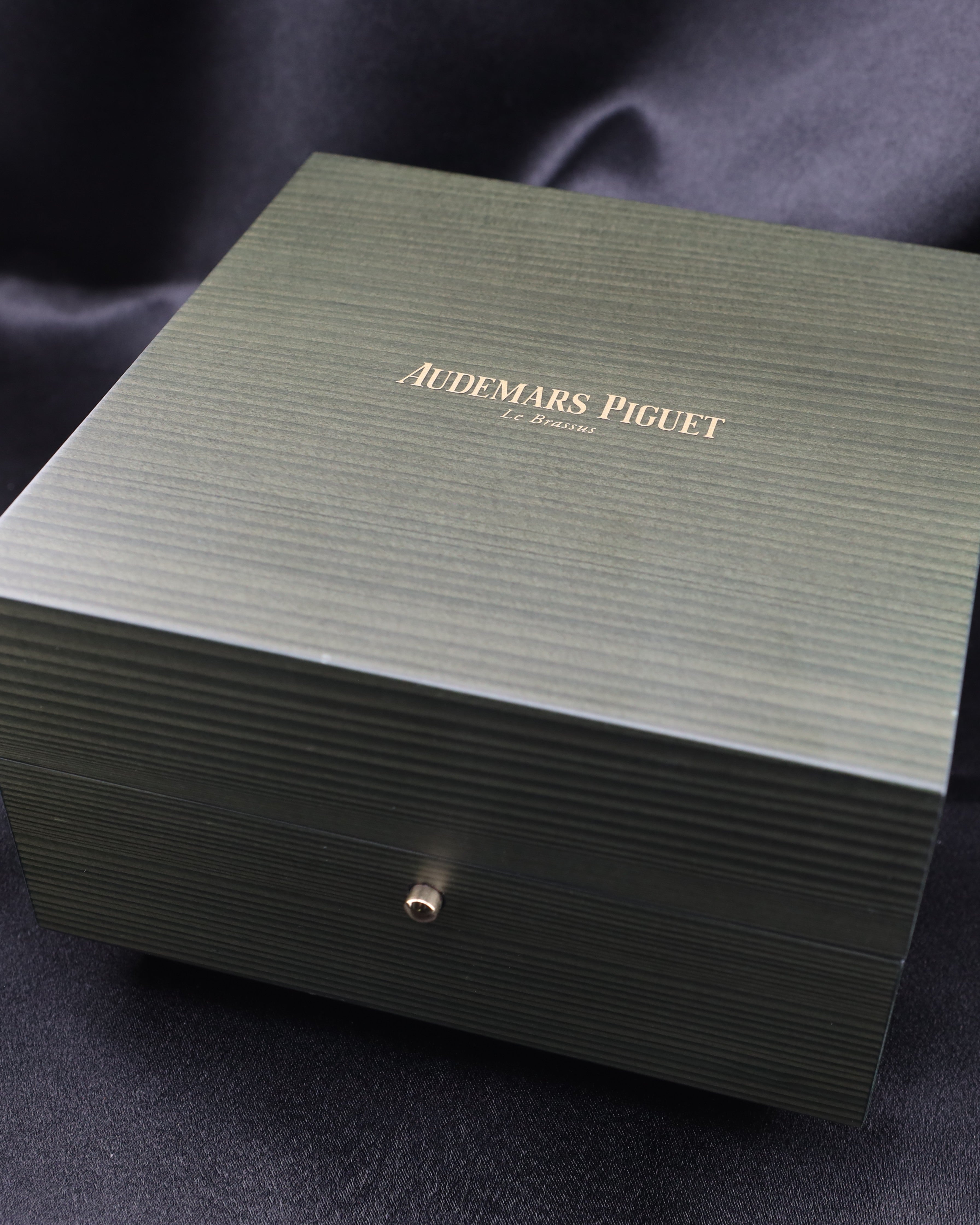 Audemars Piguet Royal Oak 15500ST Black Dial Exhibition Caseback